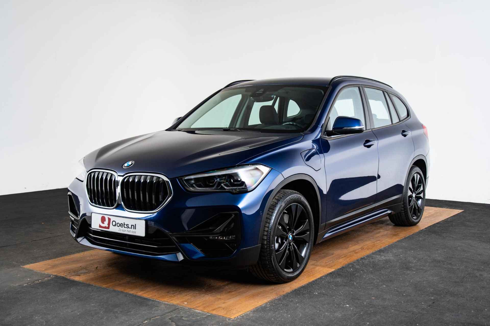 BMW X1 xDrive25e High Executive Sport Line - Trekhaak - Park Assistant - Elektrische Achterklep - Cruise control - Elektrisch verwarmbare voorstoelen - Hifi - Automatisch dimmende binnen/buitenspiegel - LED koplampen - - 51/65