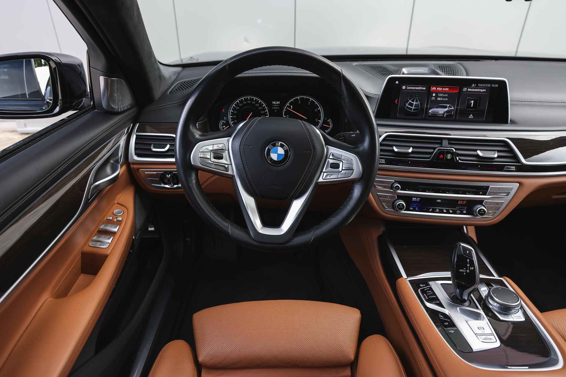 BMW 7 Serie 750Ld xDrive High Executive / Panoramadak Sky Lounge / Active Steering / Stoelventilatie / Massagefunctie / Bowers & Wilkins / Laserlicht / Surround View / Remote Parking - 4/48