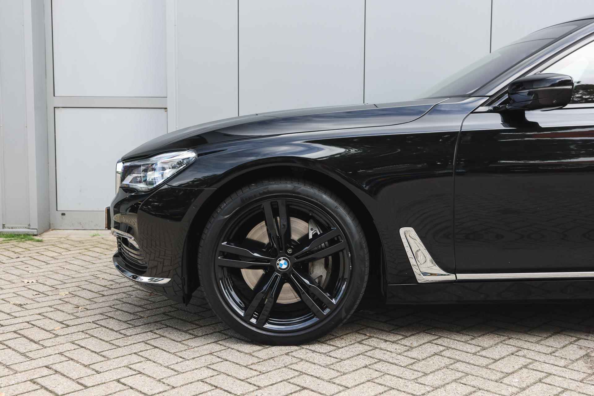 BMW 7 Serie 750Ld xDrive High Executive / Panoramadak Sky Lounge / Active Steering / Stoelventilatie / Massagefunctie / Bowers & Wilkins / Laserlicht / Surround View / Remote Parking - 6/48