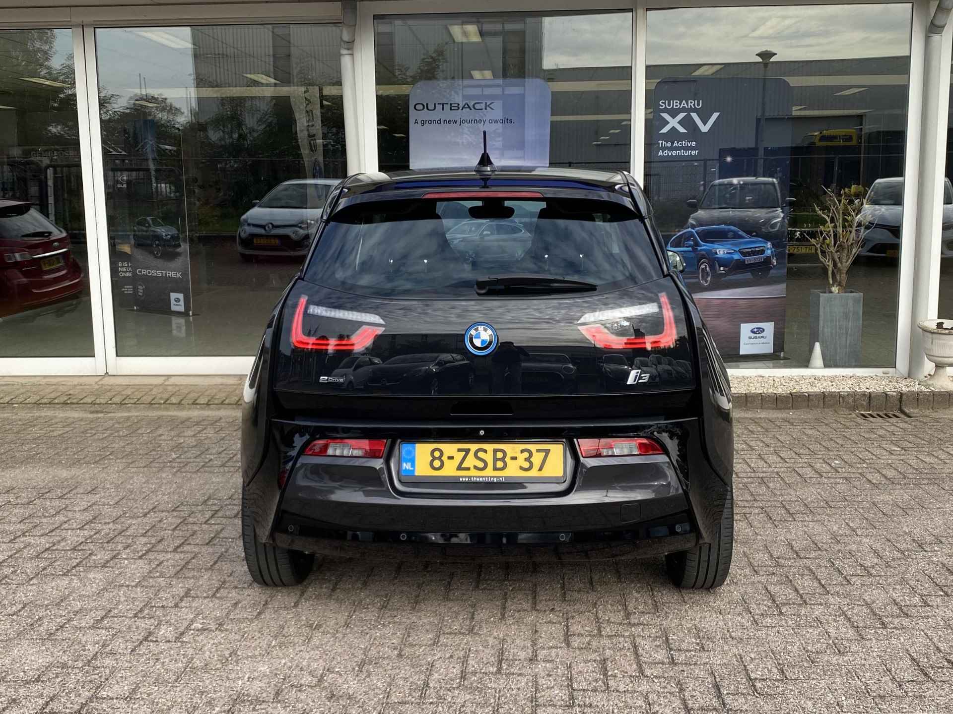 BMW i3 Range Extender Comfort | Adaptieve Cruise control | Navigatie | Achteruitrijcamera | Lederen bekleding | Verwarmde Voorstoelen | Panoramadak | - 9/38