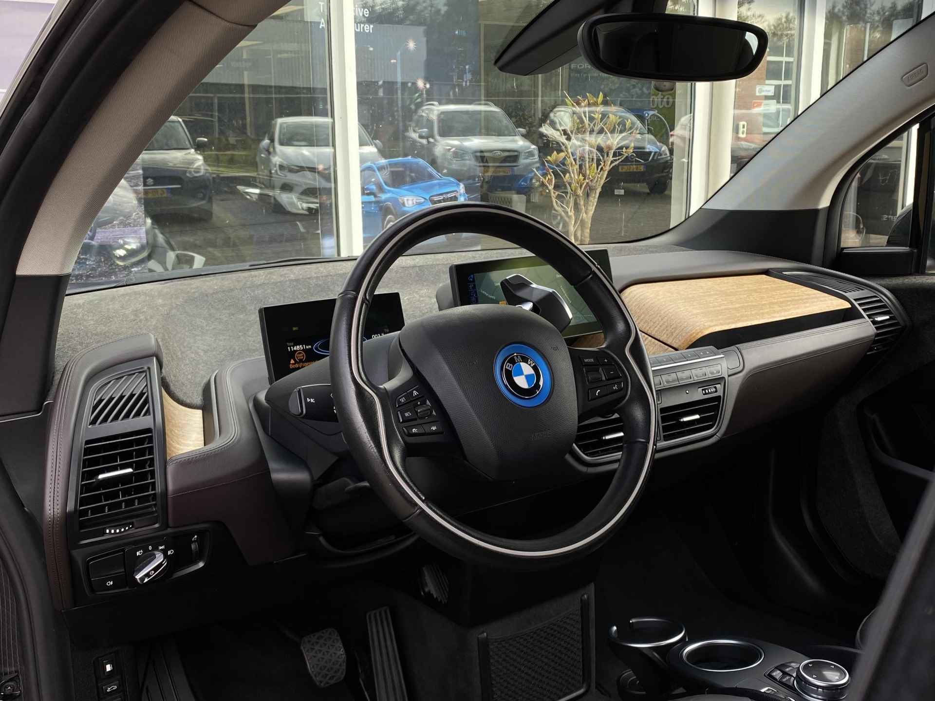 BMW i3 Range Extender Comfort | Adaptieve Cruise control | Navigatie | Achteruitrijcamera | Lederen bekleding | Verwarmde Voorstoelen | Panoramadak | - 11/38