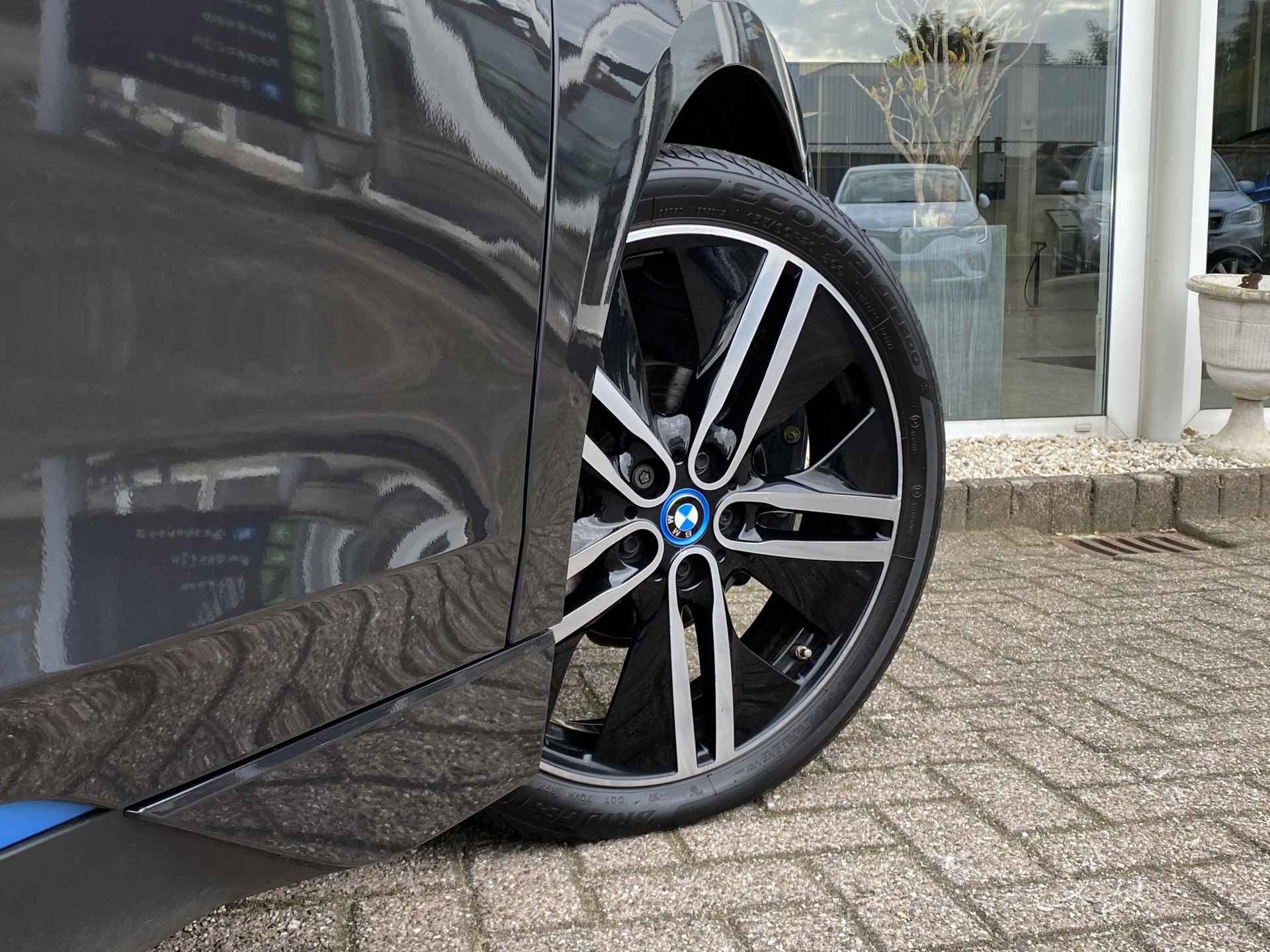 BMW i3 Range Extender Comfort | Adaptieve Cruise control | Navigatie | Achteruitrijcamera | Lederen bekleding | Verwarmde Voorstoelen | Panoramadak | - 17/38