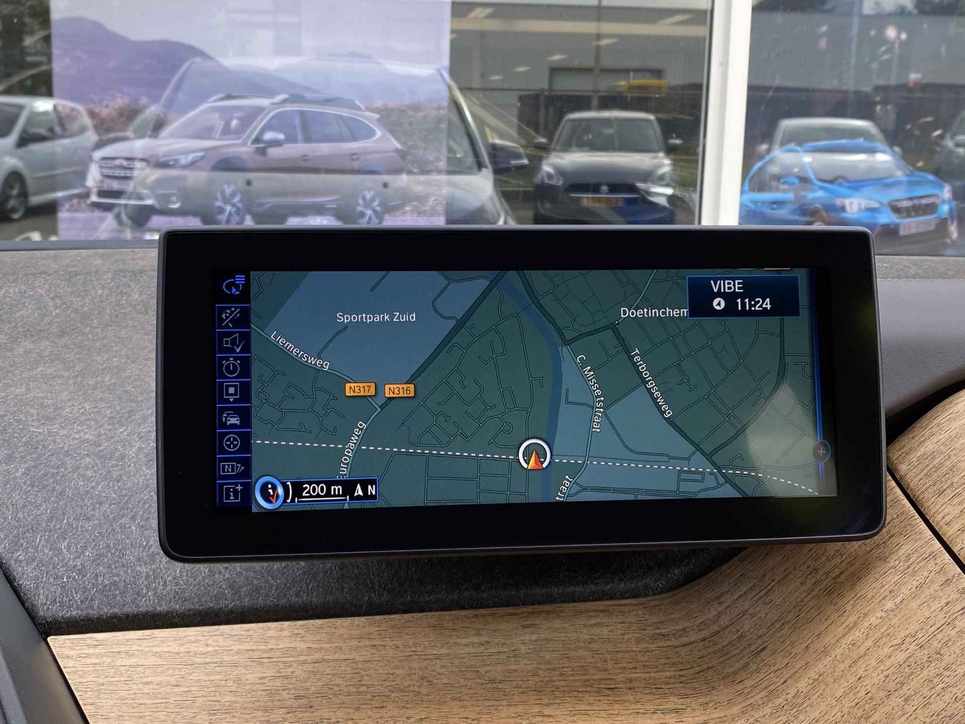 BMW i3 Range Extender Comfort | Adaptieve Cruise control | Navigatie | Achteruitrijcamera | Lederen bekleding | Verwarmde Voorstoelen | Panoramadak | - 21/38