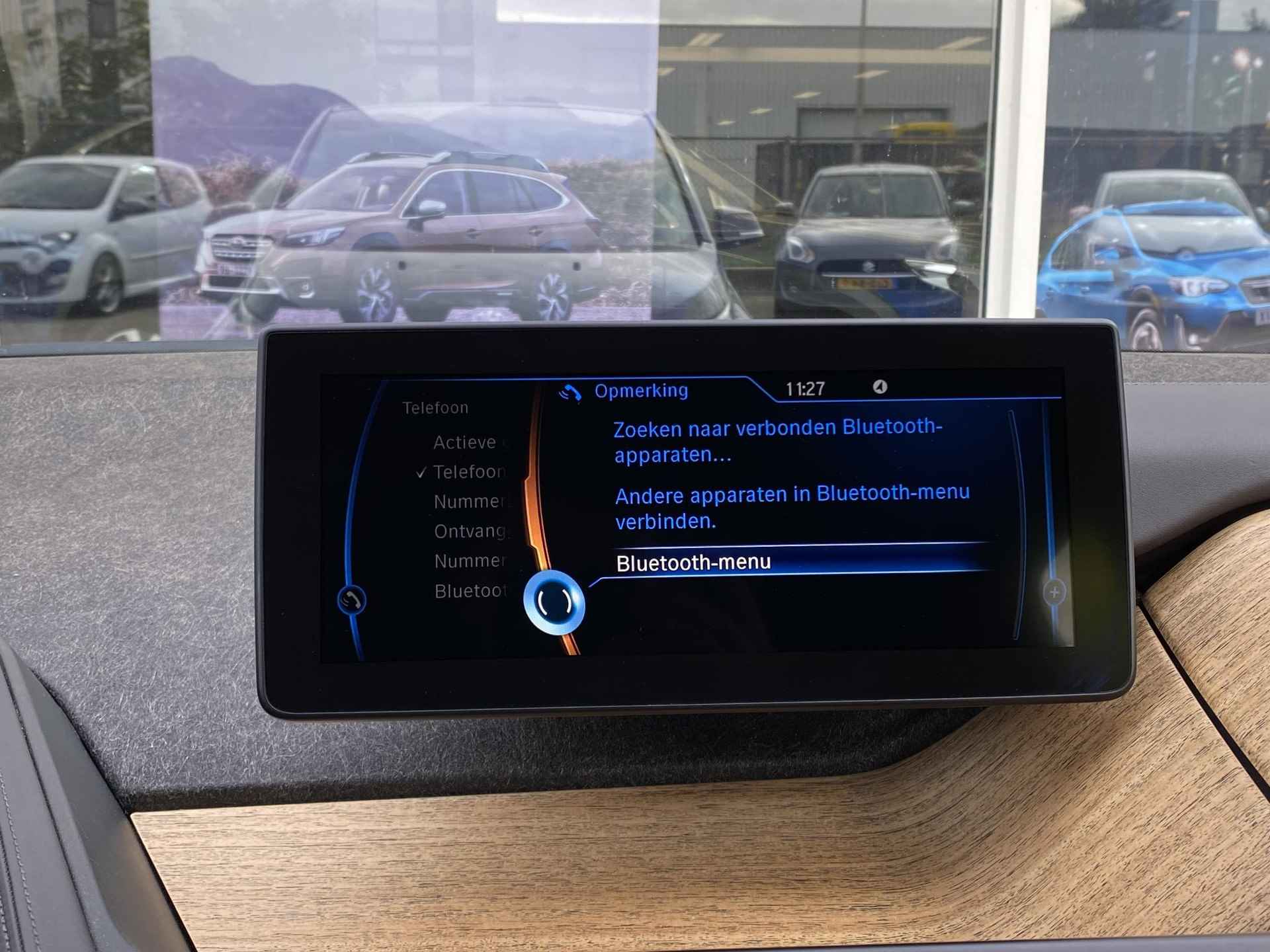 BMW i3 Range Extender Comfort | Adaptieve Cruise control | Navigatie | Achteruitrijcamera | Lederen bekleding | Verwarmde Voorstoelen | Panoramadak | - 24/38