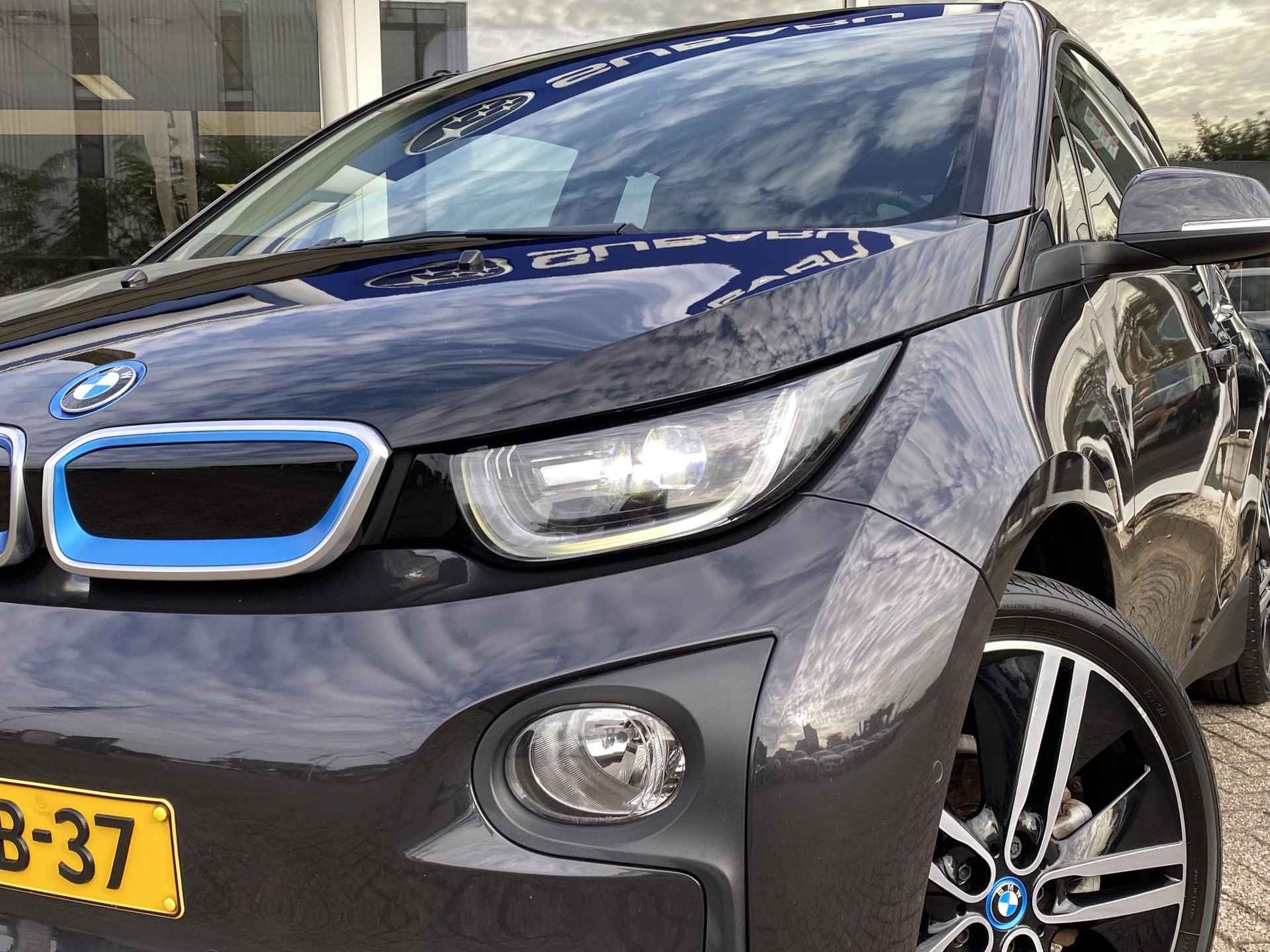 BMW i3 Range Extender Comfort | Adaptieve Cruise control | Navigatie | Achteruitrijcamera | Lederen bekleding | Verwarmde Voorstoelen | Panoramadak | - 37/38