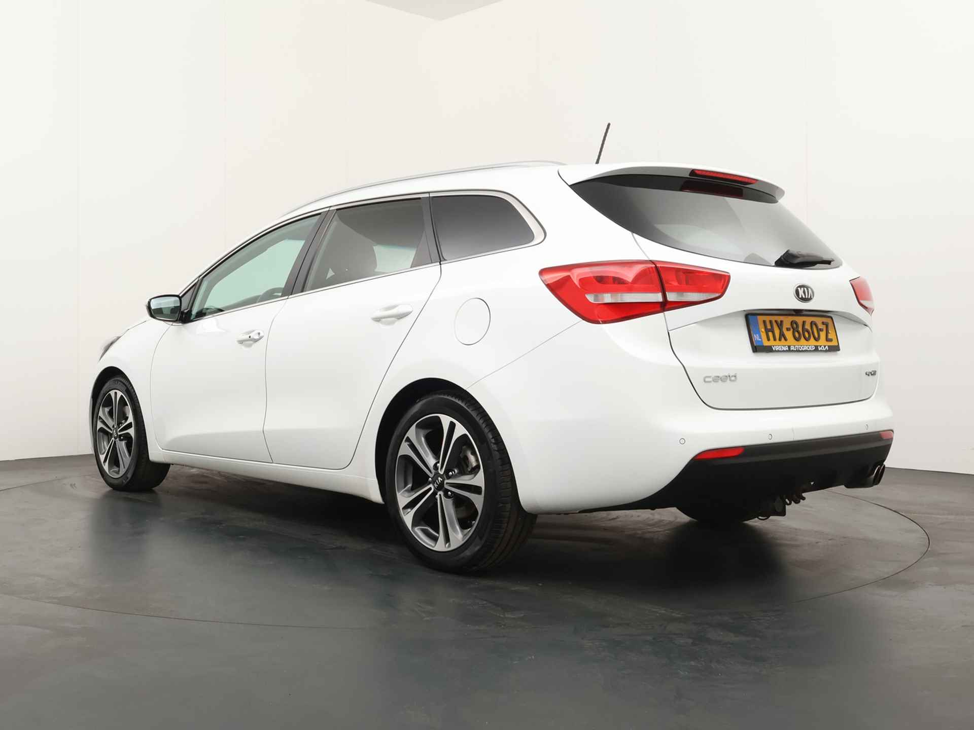 Kia Ceed Sportswagon 1.0 T-GDi GT-Line - Stoel en stuurwiel verwarming - Navigatie - Trekhaak - Xenon verlichting - 12 Maanden Bovag Garantie - 5/44