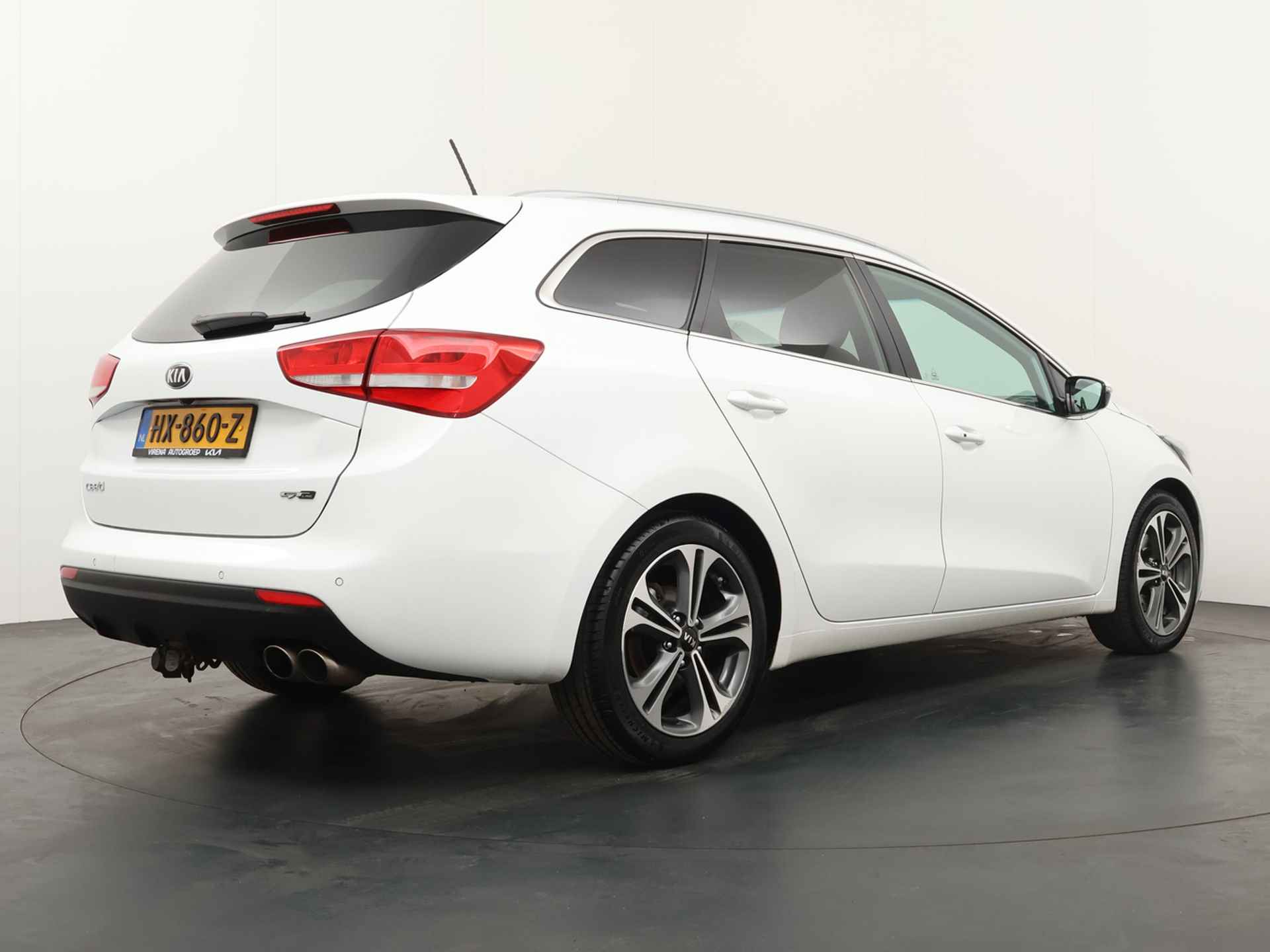 Kia Ceed Sportswagon 1.0 T-GDi GT-Line - Stoel en stuurwiel verwarming - Navigatie - Trekhaak - Xenon verlichting - 12 Maanden Bovag Garantie - 8/44