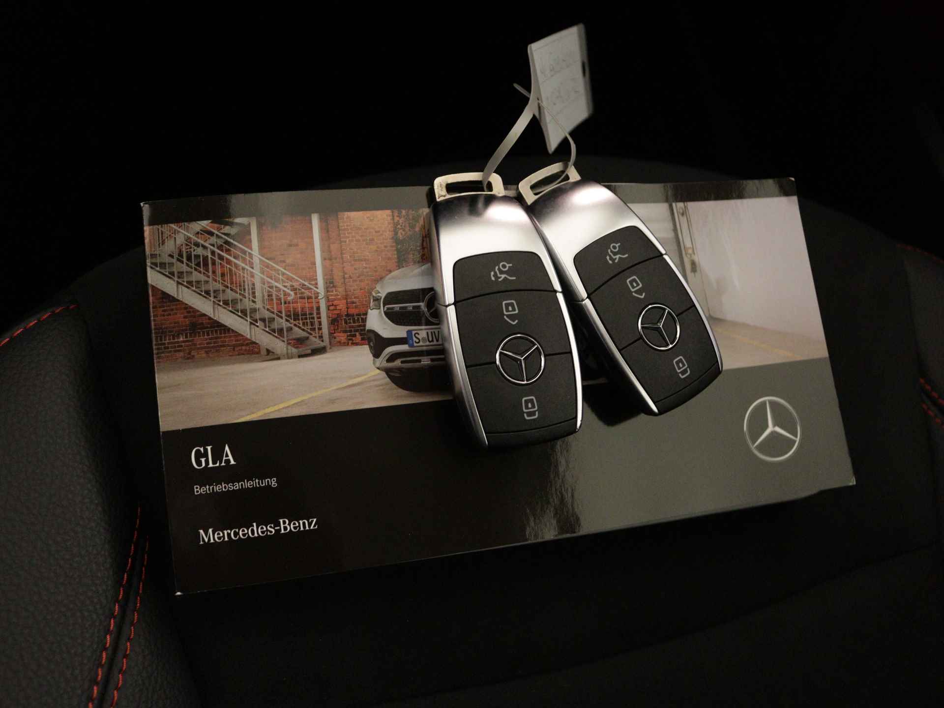 Mercedes-Benz GLA 250 e AMG Plug-In Hybride | Achteruitrijcamera | Multibeam-Koplampen | Elektrische Achterklep | Sfeerverlichting | Inclusief 24 maanden MB Certified garantie voor Europa. - 14/44