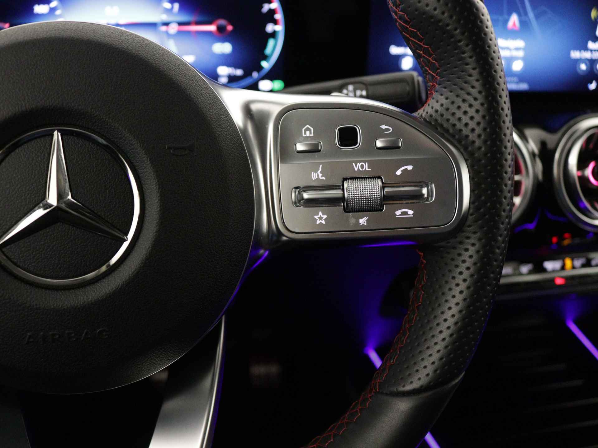 Mercedes-Benz GLA 250 e AMG Plug-In Hybride | Achteruitrijcamera | Multibeam-Koplampen | Elektrische Achterklep | Sfeerverlichting | Inclusief 24 maanden MB Certified garantie voor Europa. - 23/44