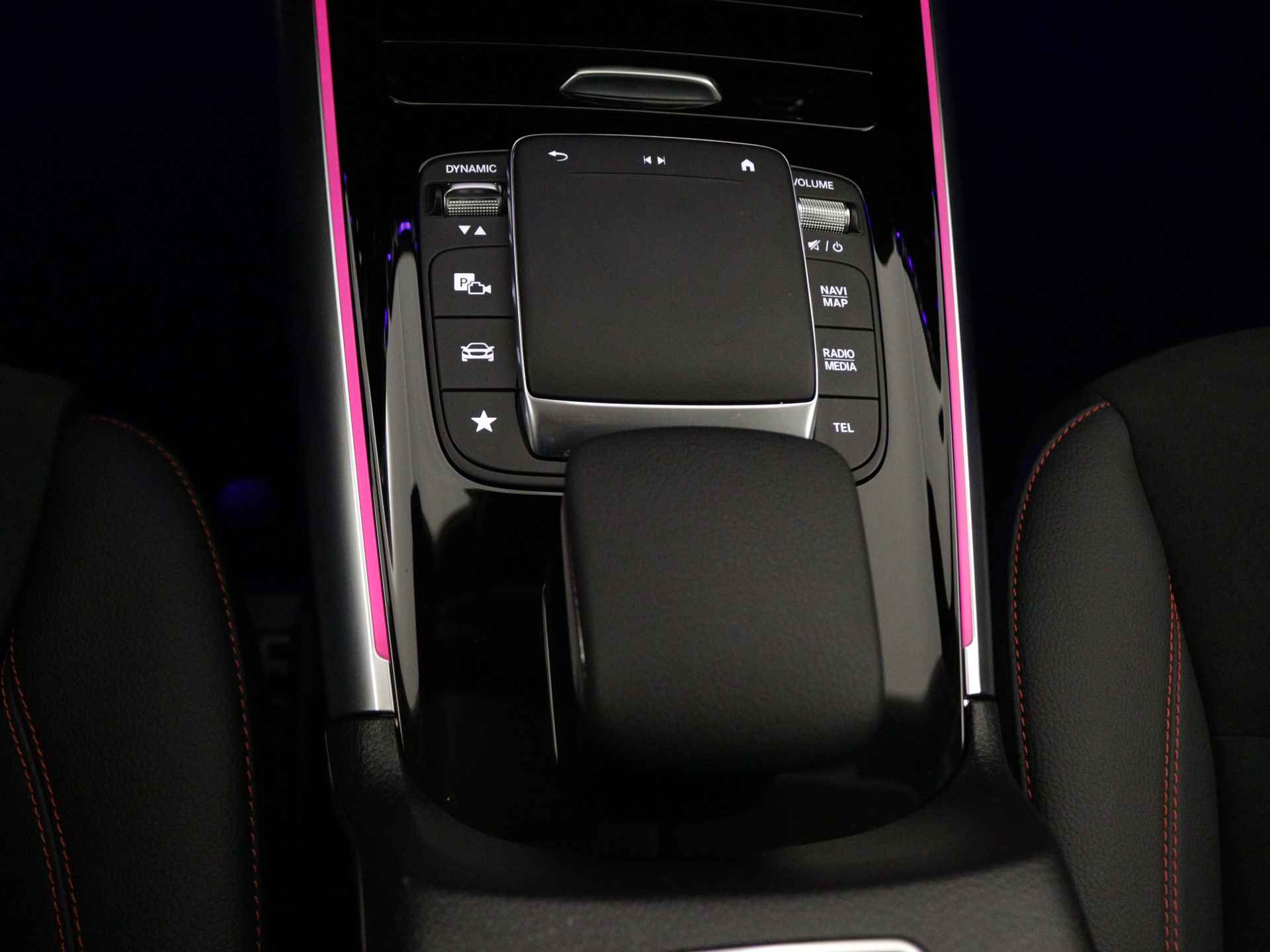 Mercedes-Benz GLA 250 e AMG Plug-In Hybride | Achteruitrijcamera | Multibeam-Koplampen | Elektrische Achterklep | Sfeerverlichting | Inclusief 24 maanden MB Certified garantie voor Europa. - 33/44