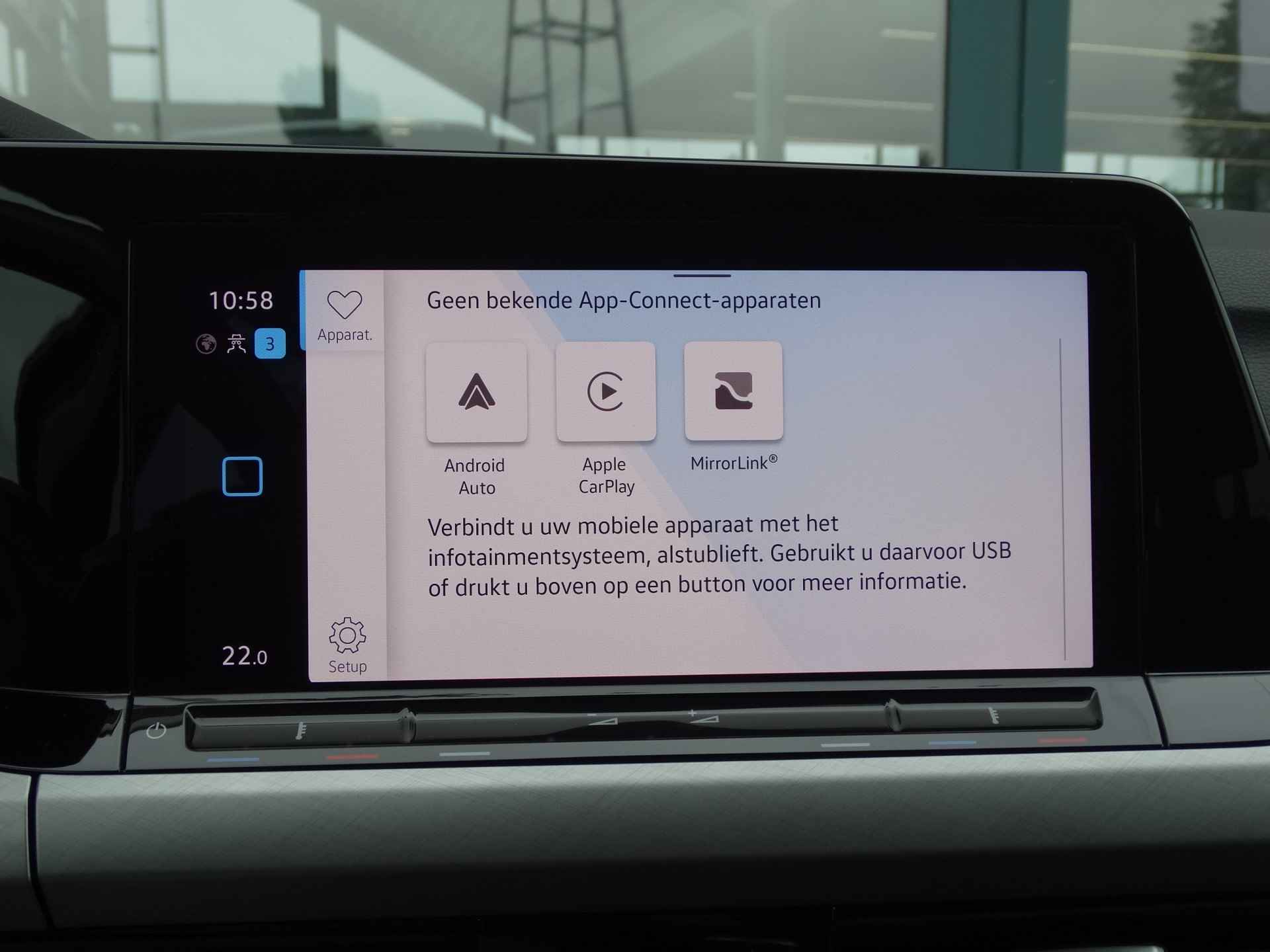 Volkswagen GOLF Variant 1.0 TSI 110PK Life | Navigatie | Carplay \ Android Auto | Climate Control - 24/27