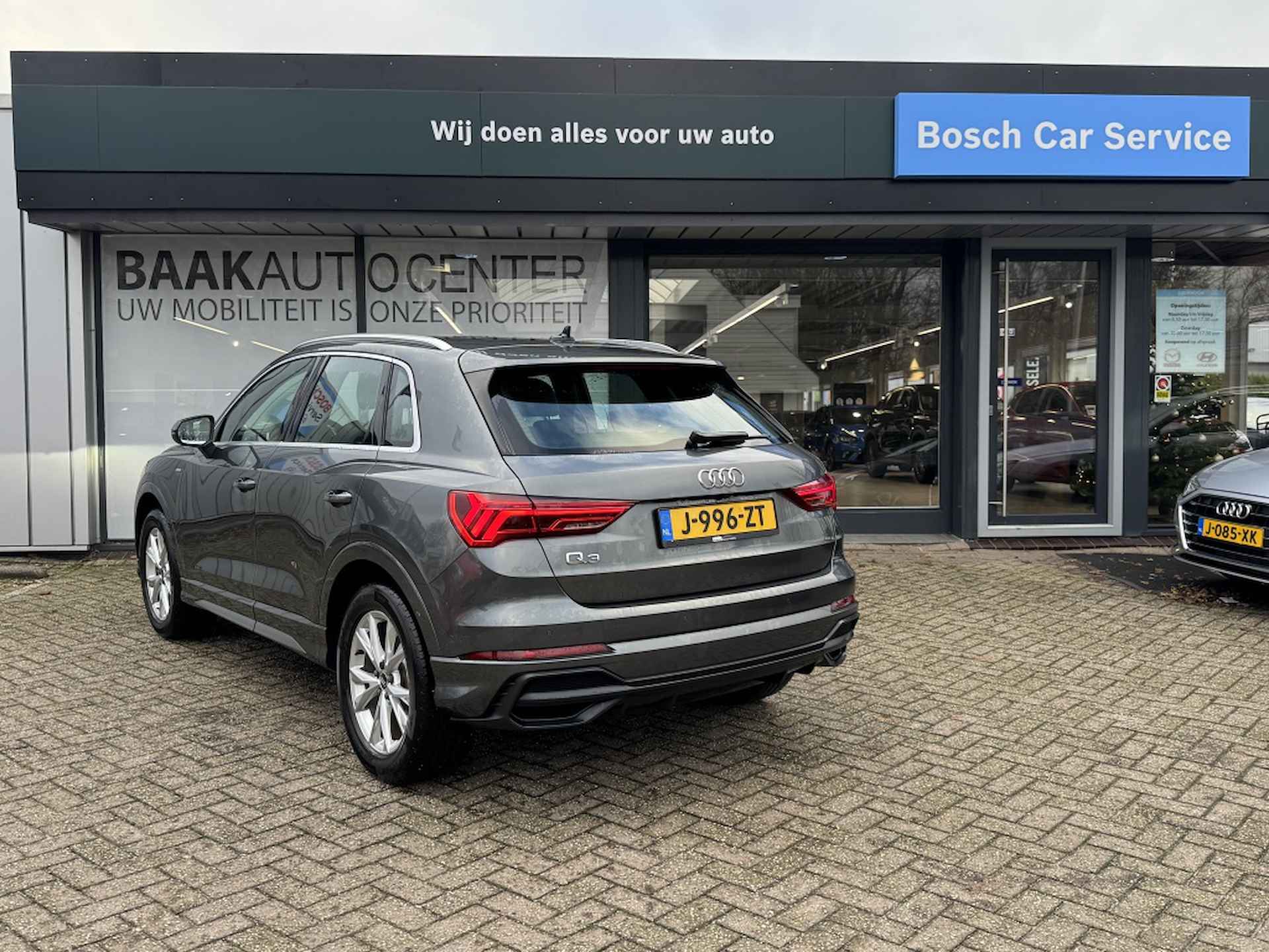 Audi Q3 35 TFSI S edition - 4/17