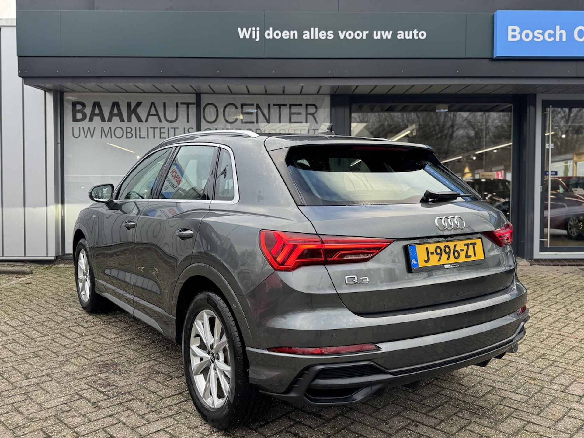 Audi Q3 35 TFSI S edition - 5/17