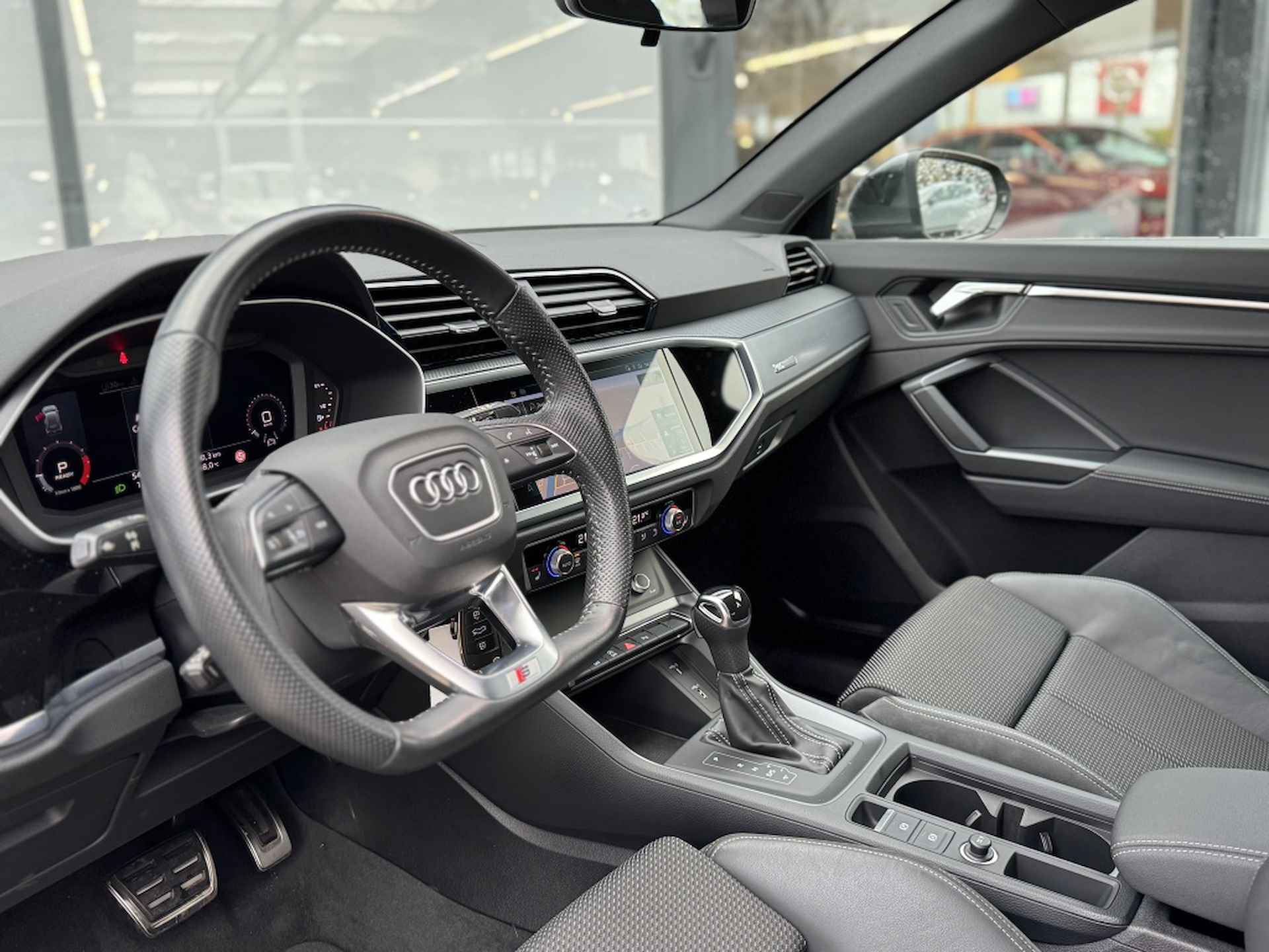 Audi Q3 35 TFSI S edition - 6/17