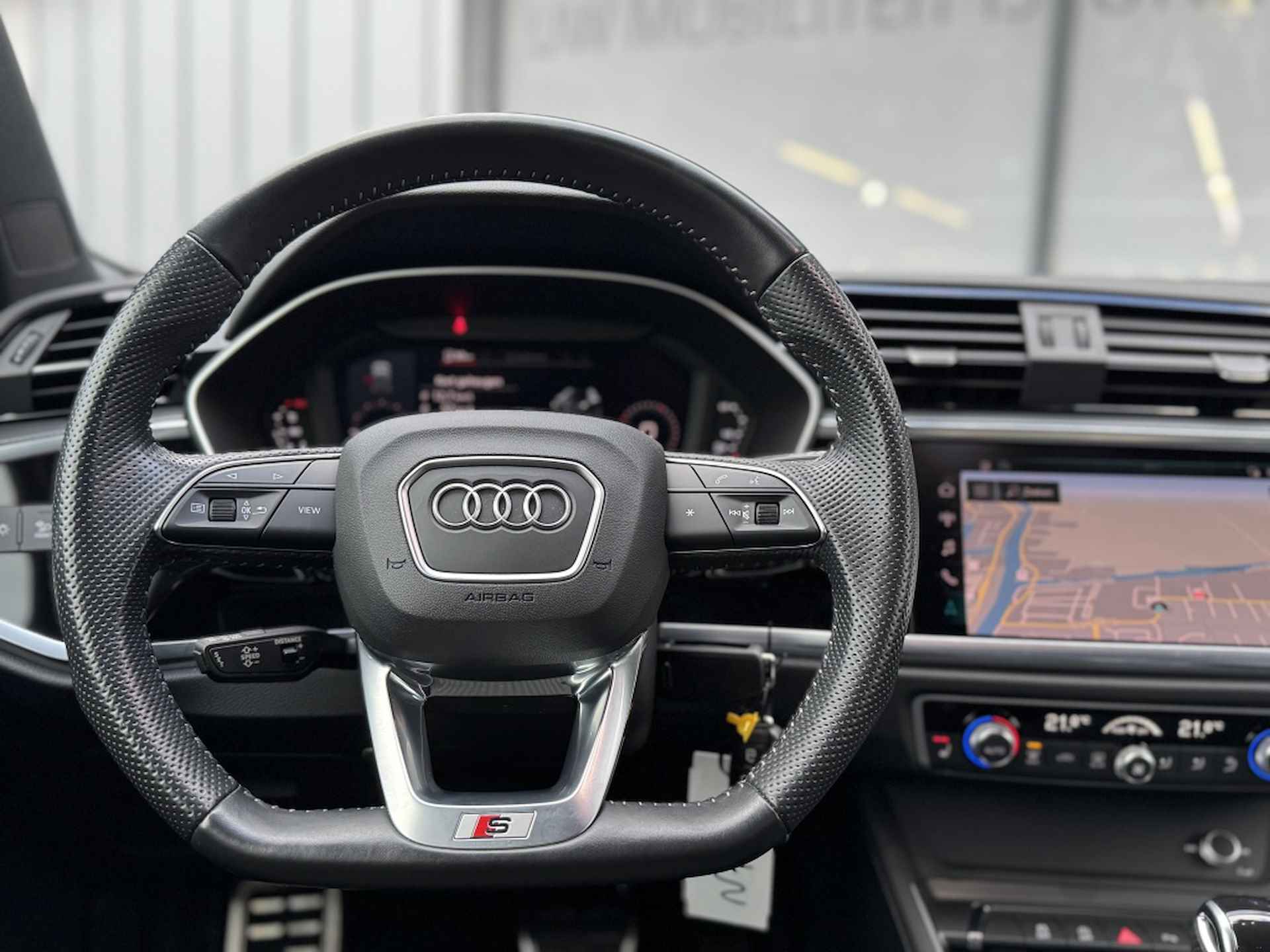 Audi Q3 35 TFSI S edition - 8/17