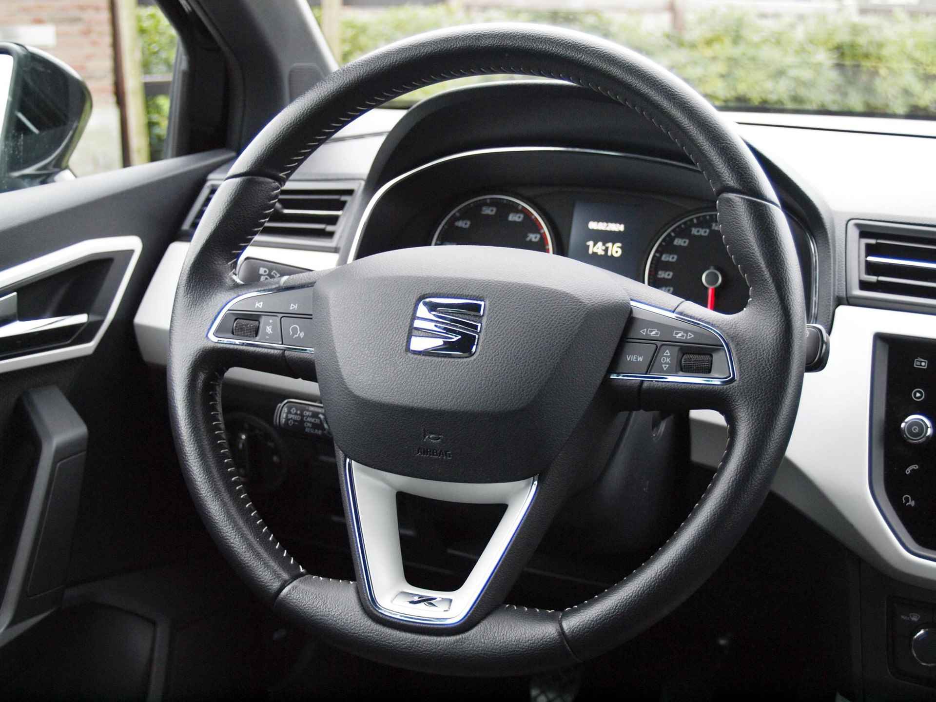 SEAT Arona 1.0 TSI Xcellence Business Intense Apple Carplay | LED | Camera | PDC | Cruise Control | NL-Auto | - 17/33