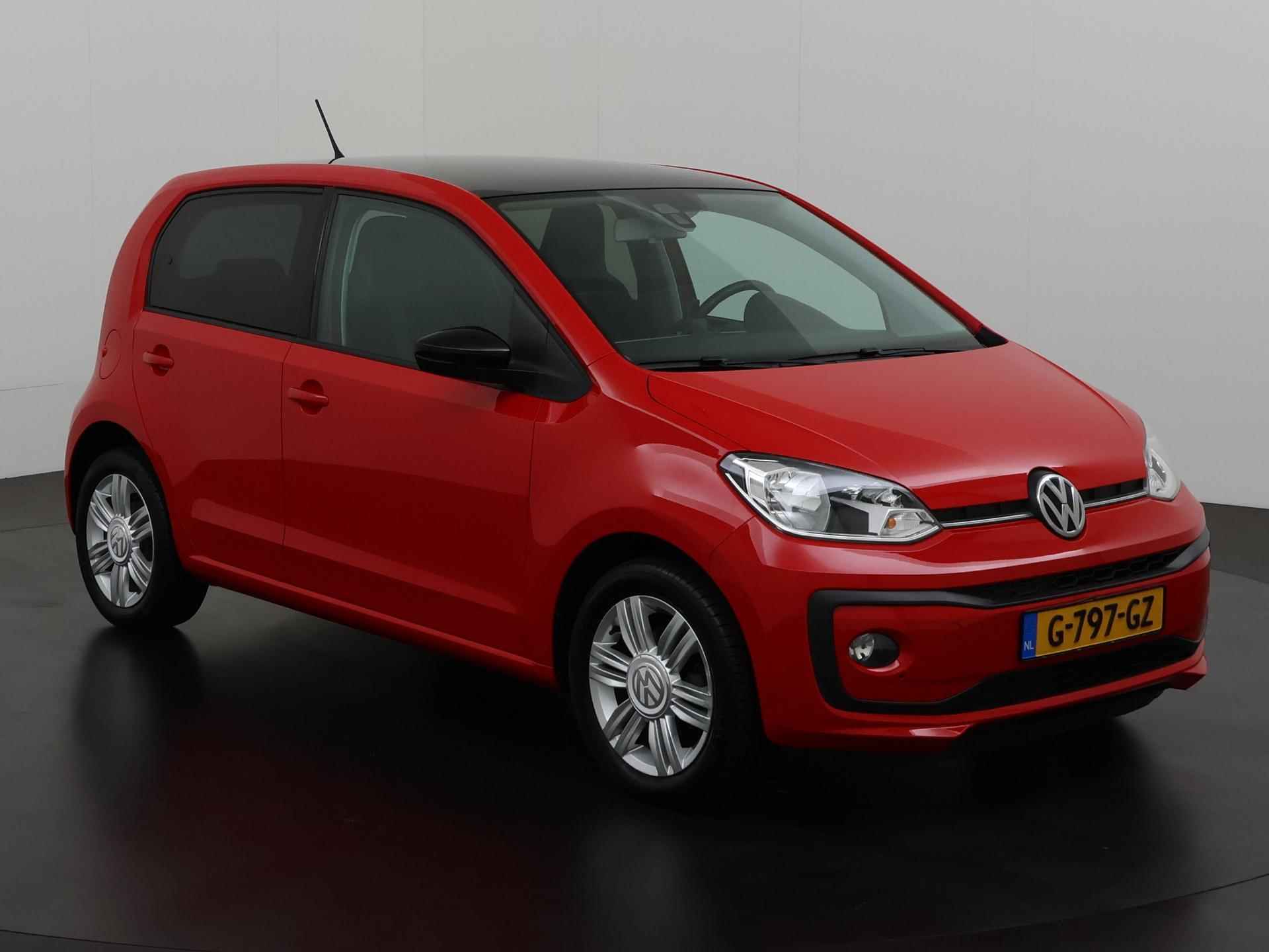 Volkswagen Up! 1.0 BMT high up! | Camera | Stoelverwarming | Lichtmetalen Velgen | Zondag Open! - 23/30