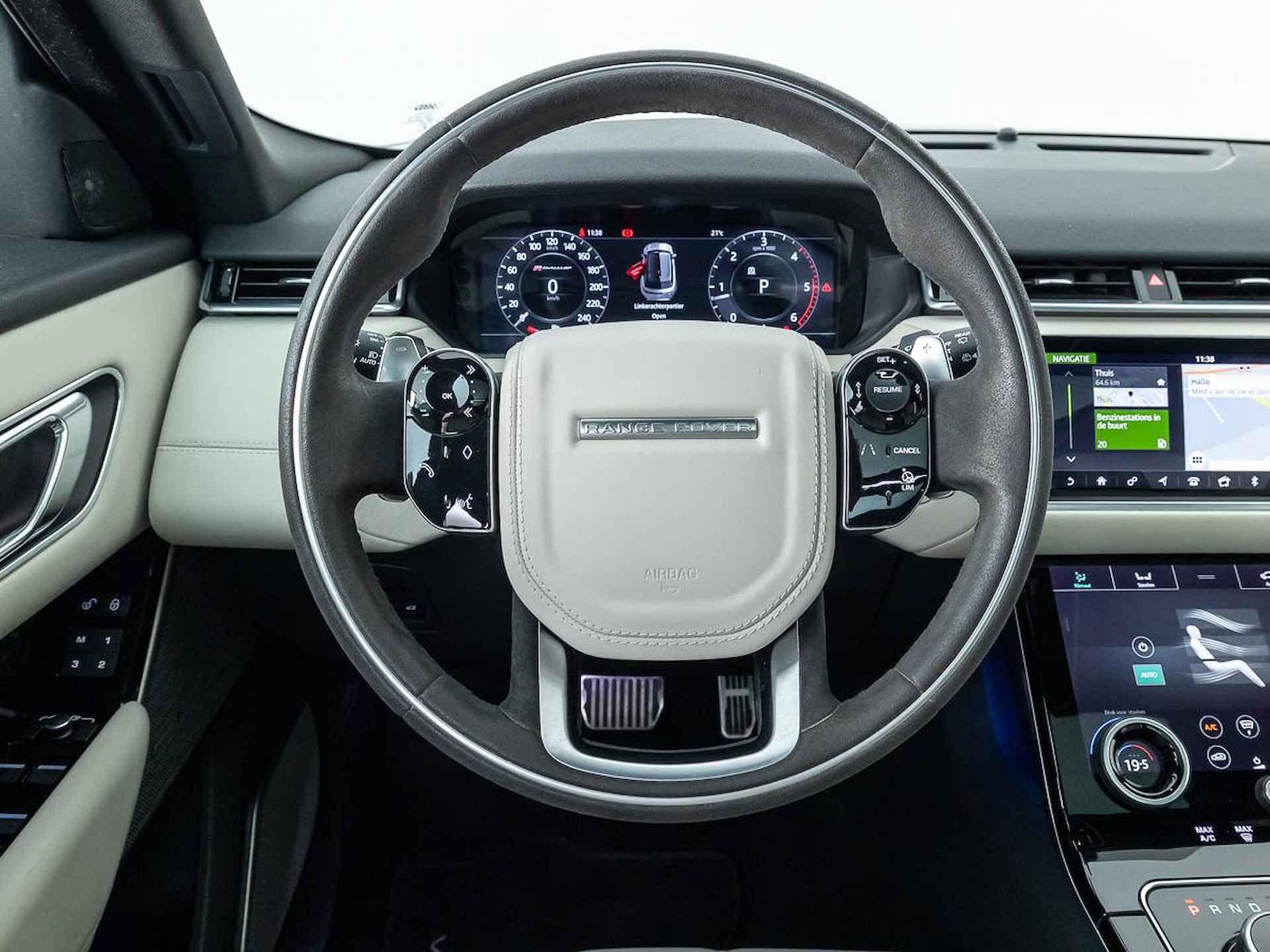 Land Rover Range Rover Velar 2.0 D240 AWD R-Dynamic HSE | 2 jaar Garantie | Luchtvering - 10/26