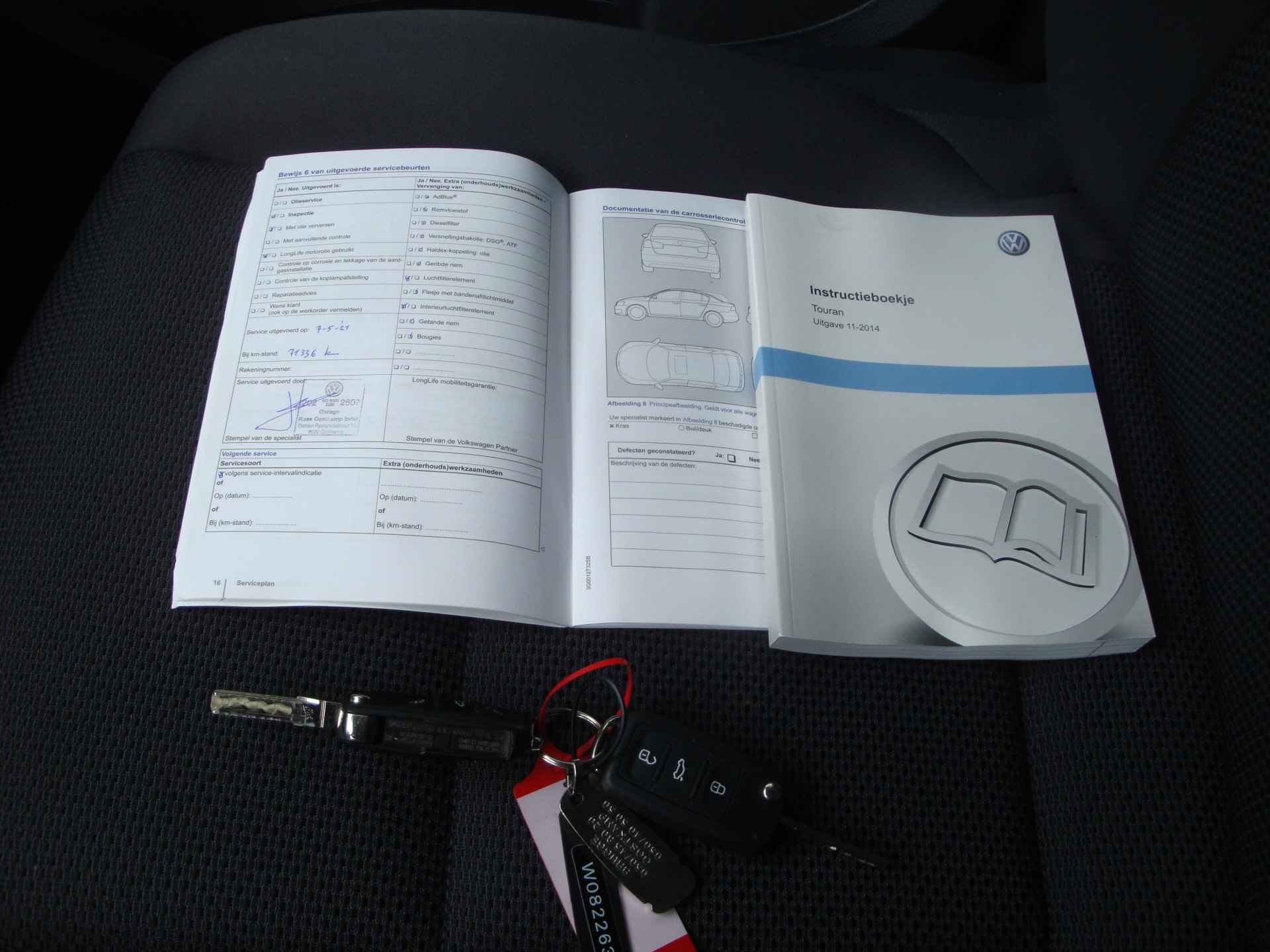 Volkswagen Touran 1.2 TSI Comfortline BlueMotion 7p. / Navigatie - 18/22