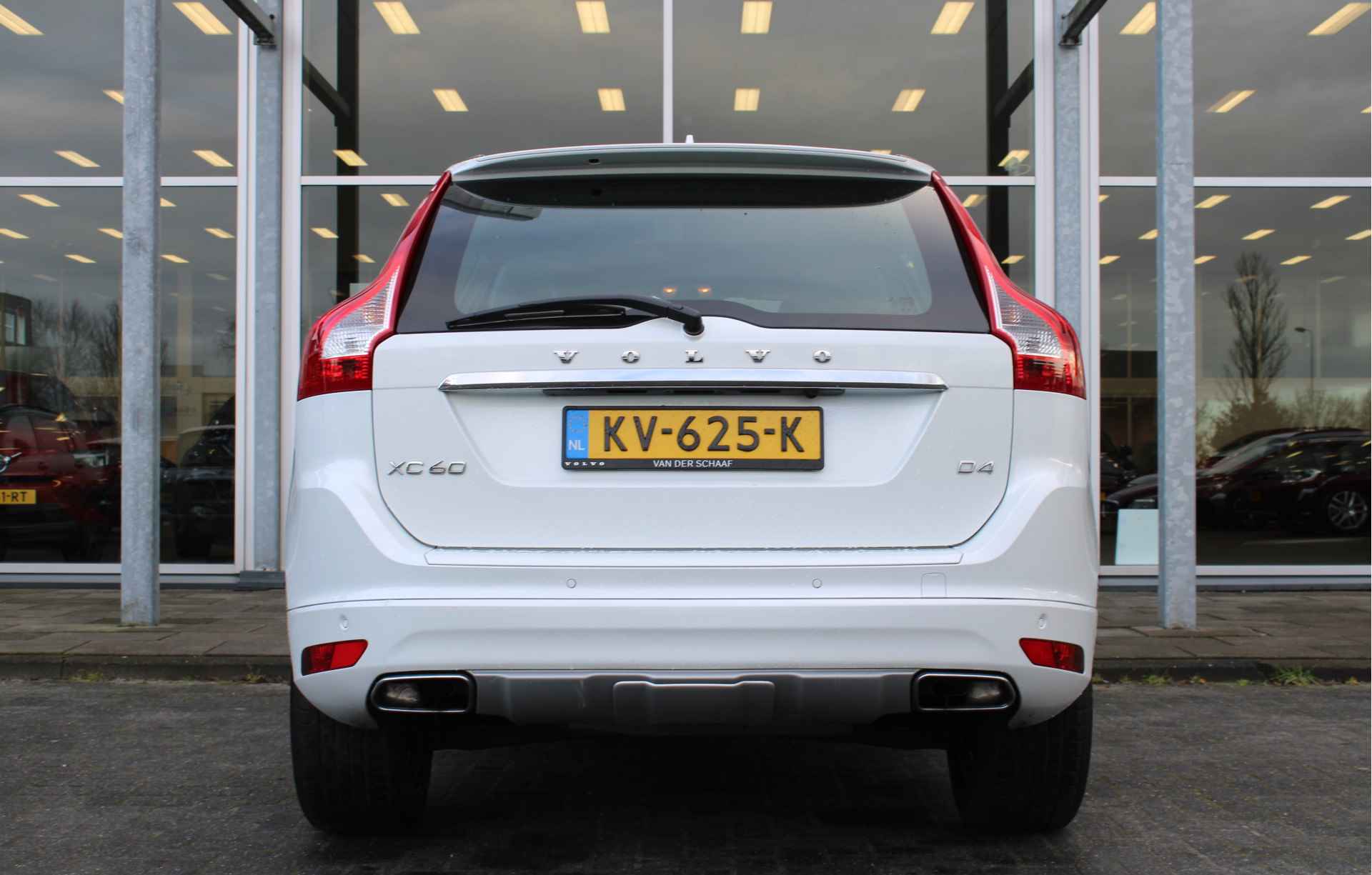 Volvo XC60 2.0 D4 FWD Ocean Race | Pano Dak | Keyless | Leer | Elec stoel | Park Assist Camera | Stoelverwarming - 5/65