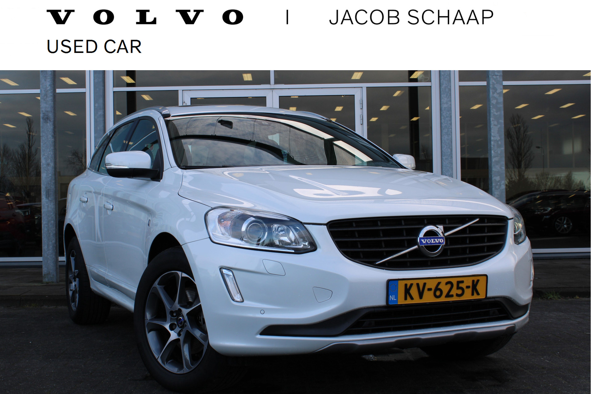 Volvo XC60 2.0 D4 FWD Ocean Race | Pano Dak | Keyless | Leer | Elec stoel | Park Assist Camera | Stoelverwarming