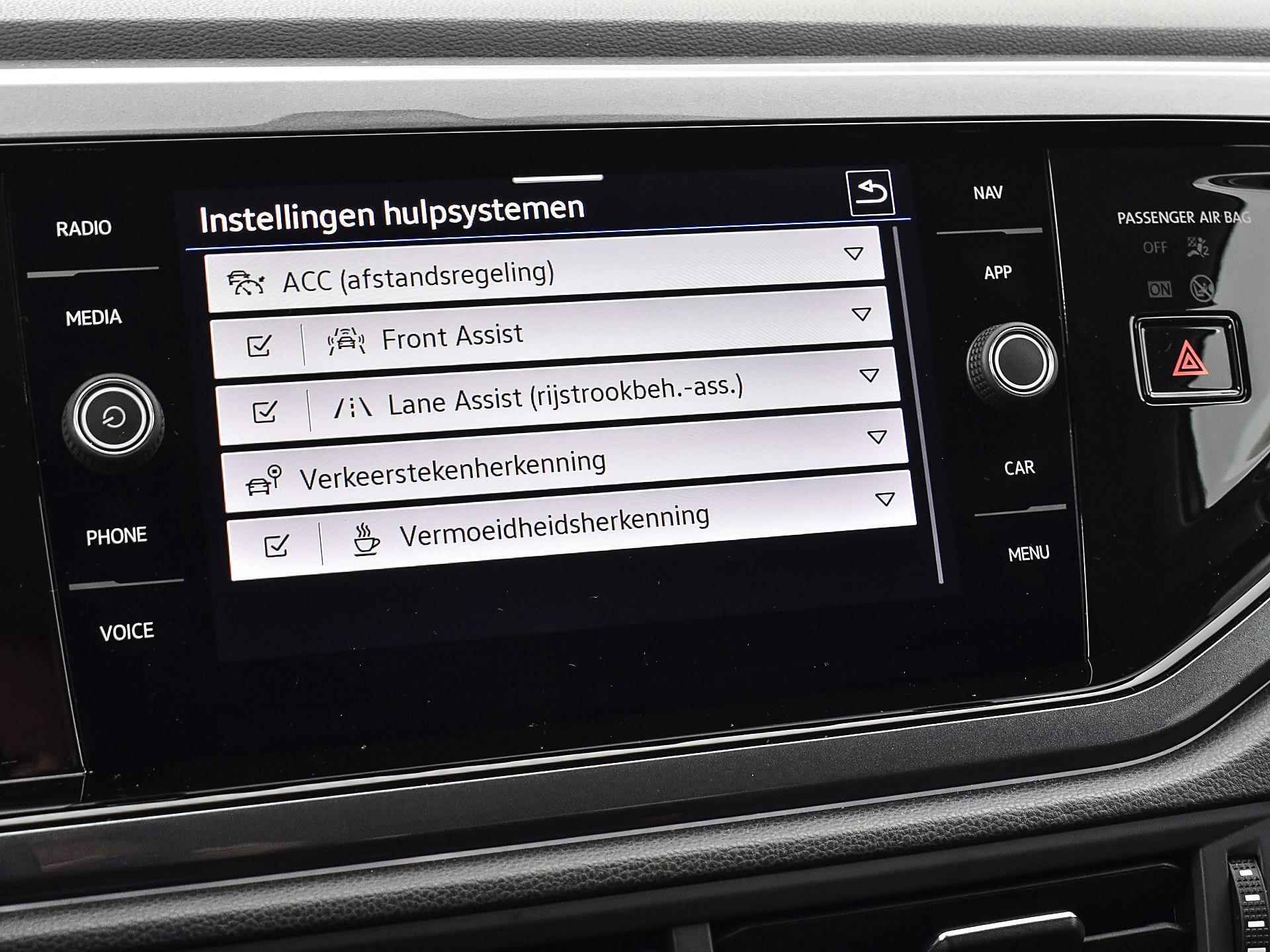 Volkswagen Polo 1.0 Tsi 95pk DSG Style | Navigatie | Climatronic | P-Sensoren | App-Connect | IQ.Light | 16'' Inch | Garantie t/m 15-02-2026 of 100.000km - 27/34
