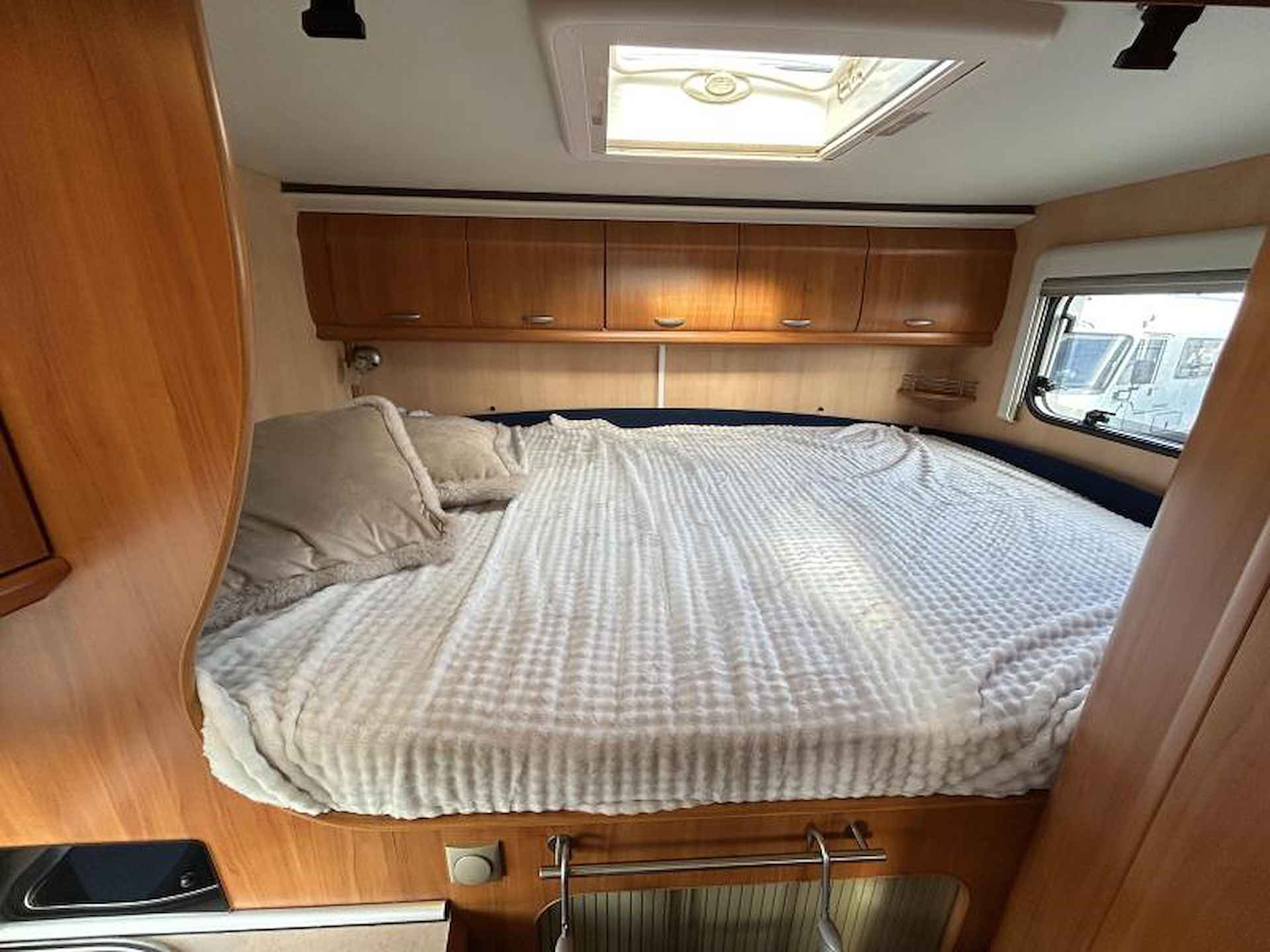 Hobby T 500 Dwarsbed/2007/6.0m/Euro-4 - 12/23