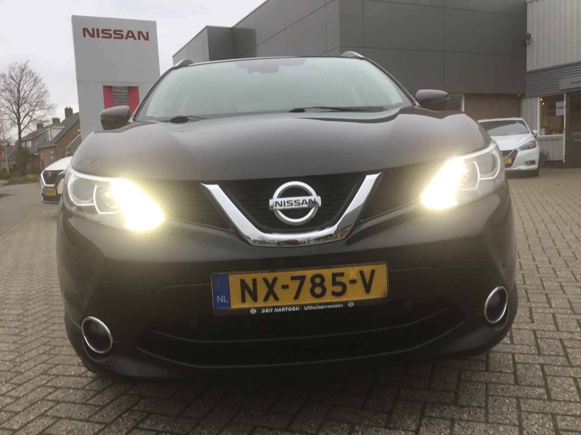 Nissan QASHQAI 1.6 DIG-T 160 N-Connecta+Design Pack - 27/35