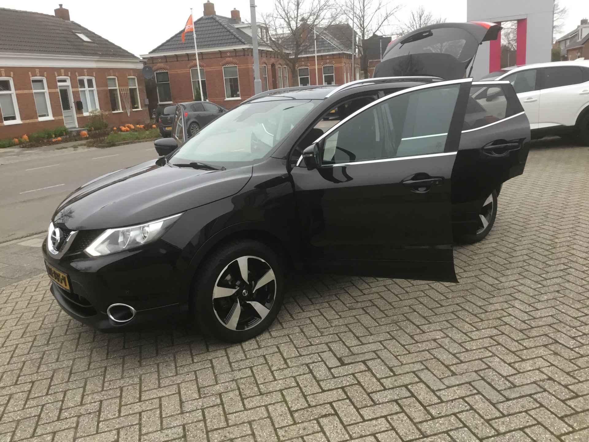 Nissan QASHQAI 1.6 DIG-T 160 N-Connecta+Design Pack - 28/35