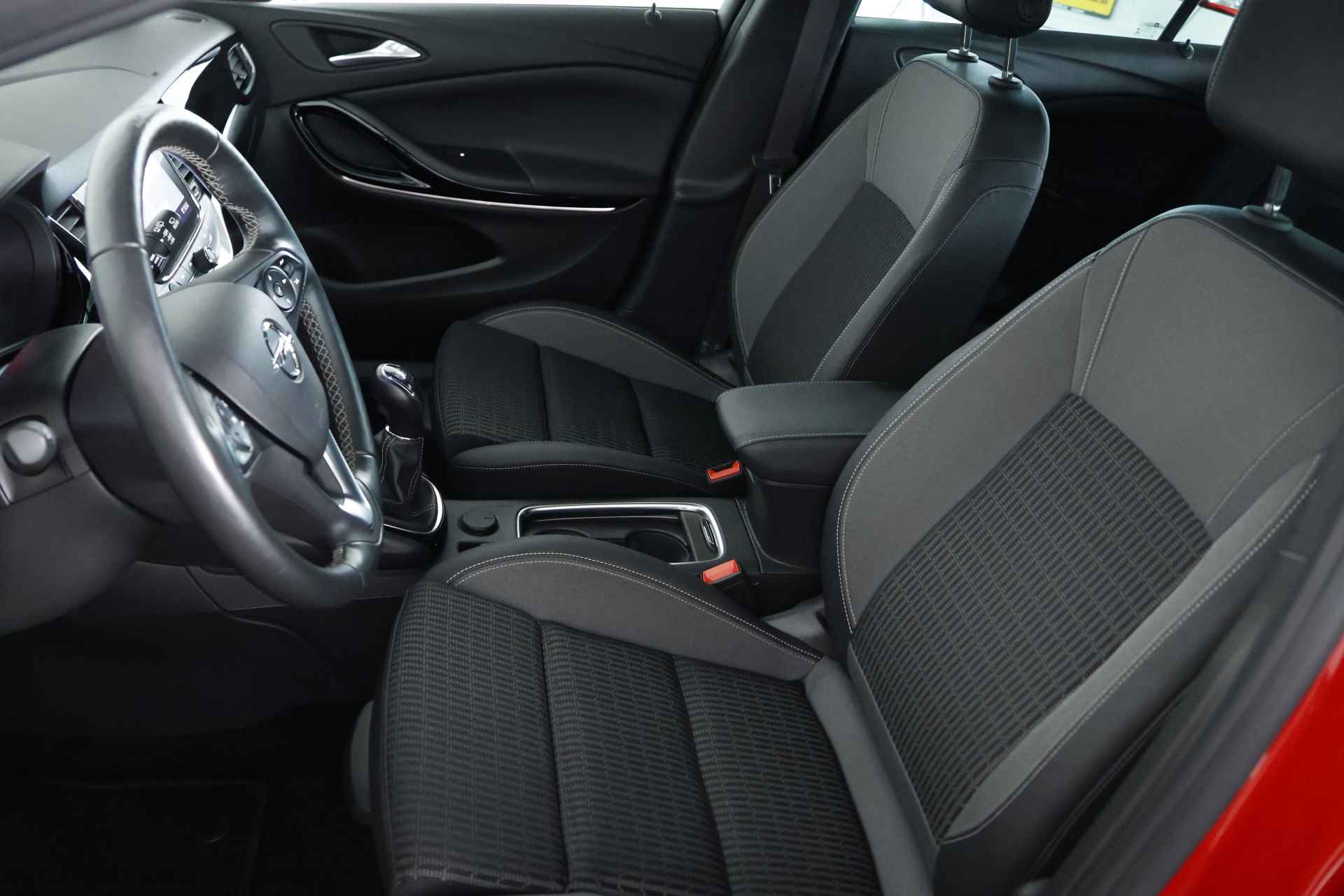 Opel Astra Sports Tourer 1.2 Elegance / Navi / LED / CarPlay / Cam / Clima - 3/25