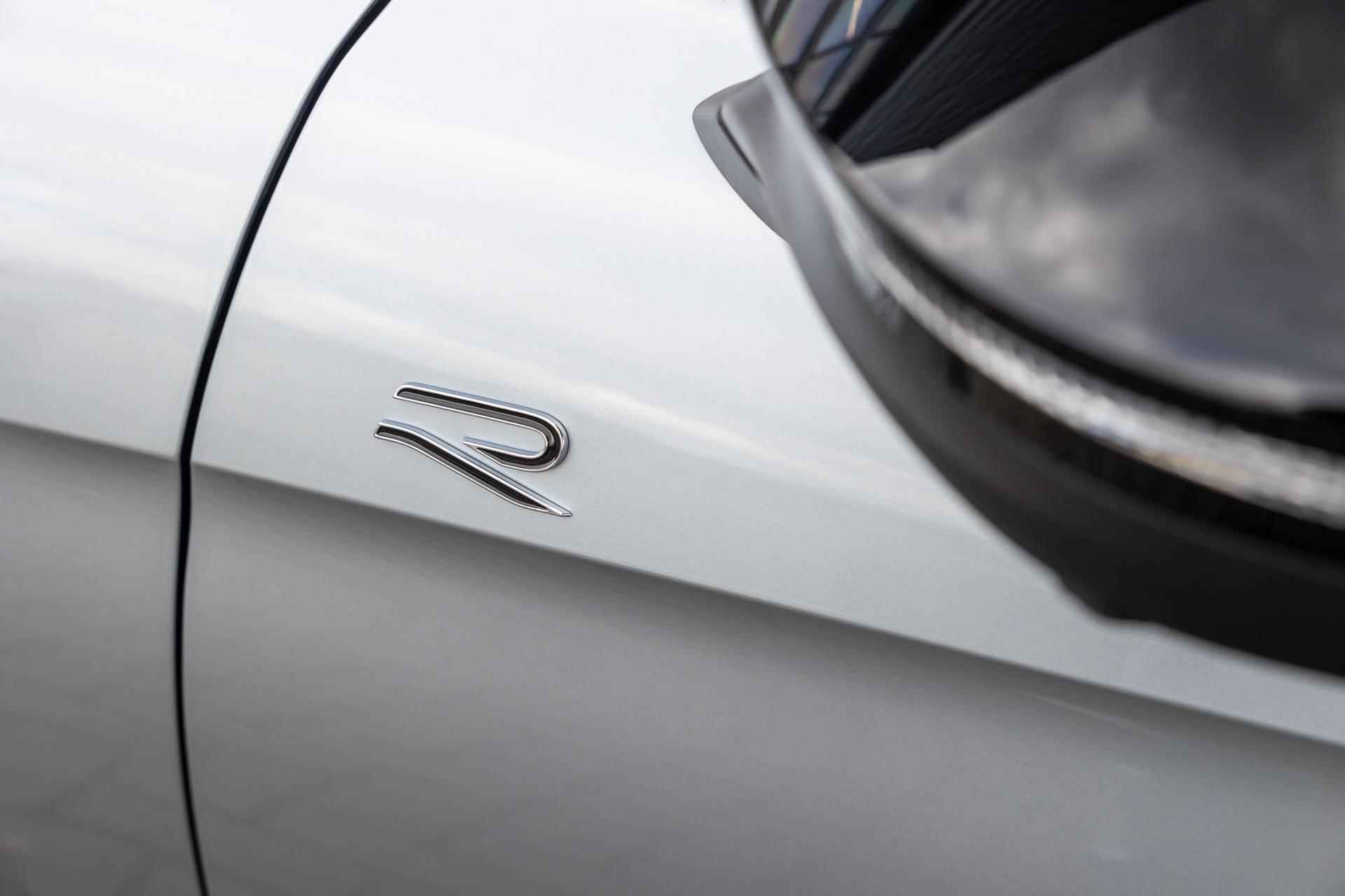 Volkswagen Passat Variant 1.5 eTSI 150pk DSG R-Line Business | Stoelverwarming Voor & Achter | Black Style Pakket - 40/76