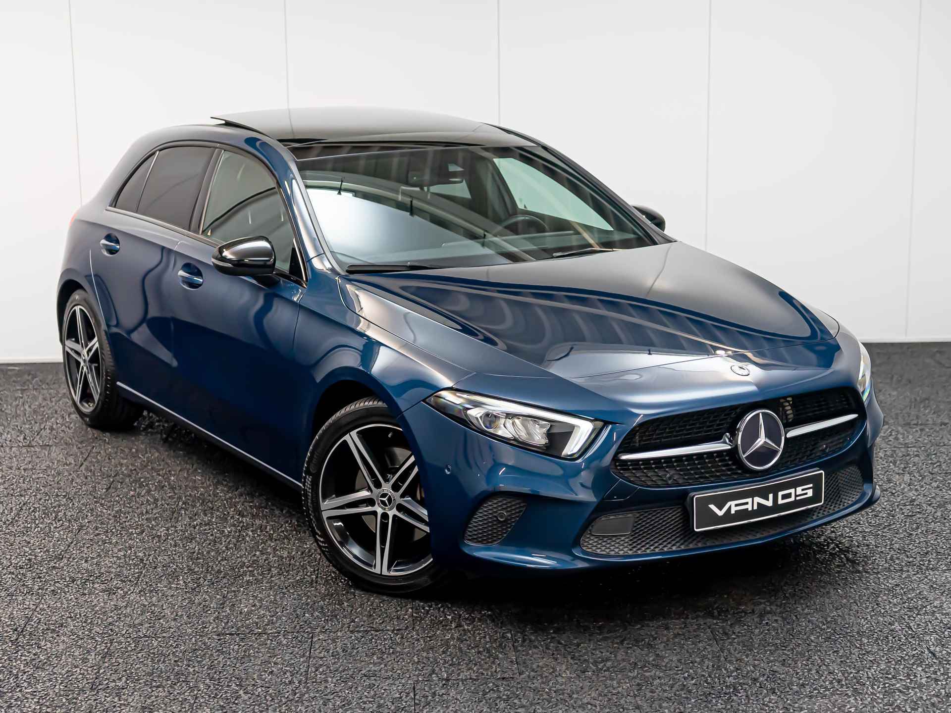 Mercedes-Benz A-Klasse A 220 Pano | Trekhaak | Denimblauw - 12/19