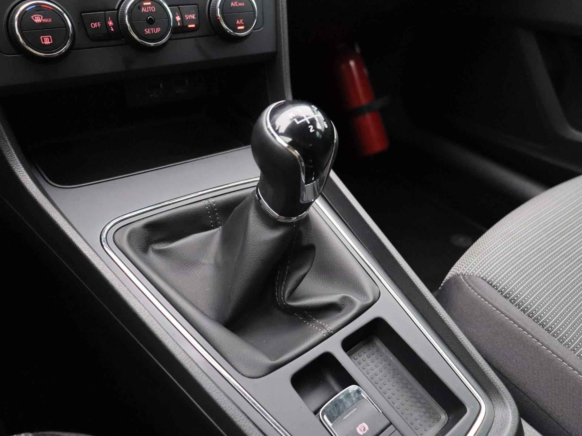 SEAT Leon ST 1.0 EcoTSI Style | Navigatie | LED | Parkeersensoren | Climate Control - 21/35