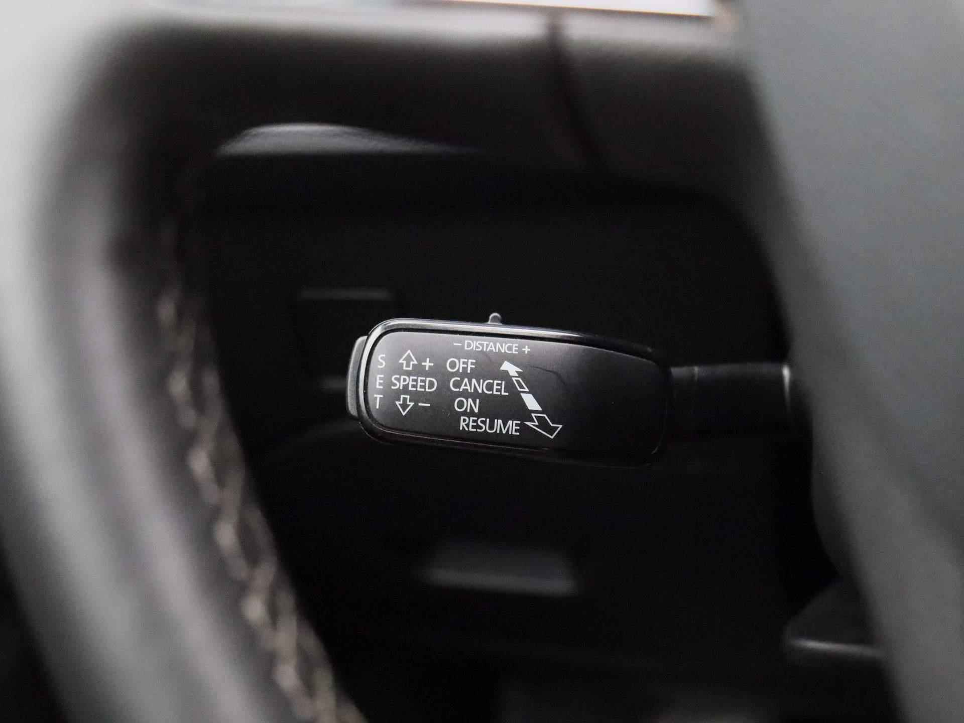 SEAT Leon ST 1.0 EcoTSI Style | Navigatie | LED | Parkeersensoren | Climate Control - 22/35