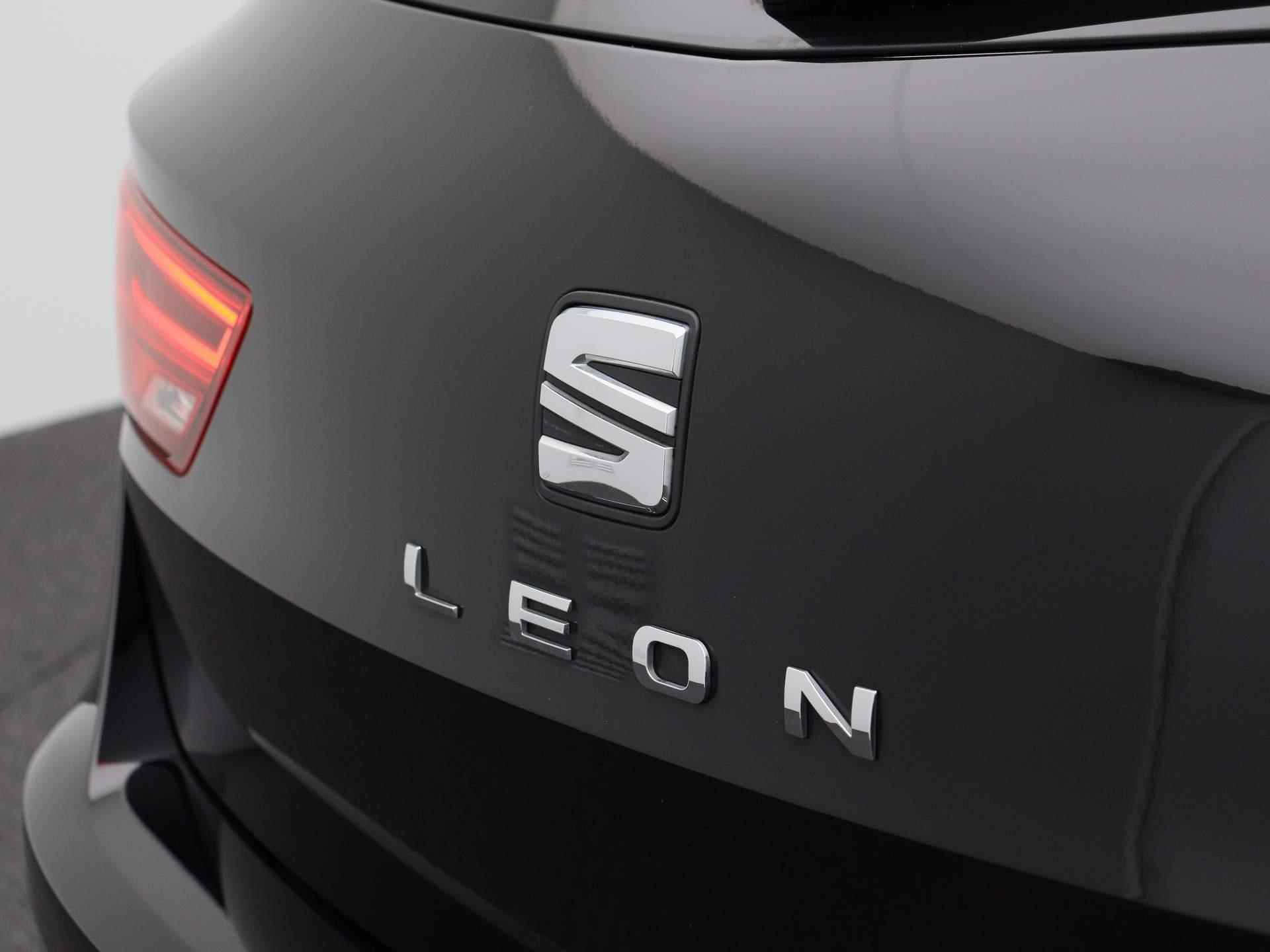 SEAT Leon ST 1.0 EcoTSI Style | Navigatie | LED | Parkeersensoren | Climate Control - 29/35