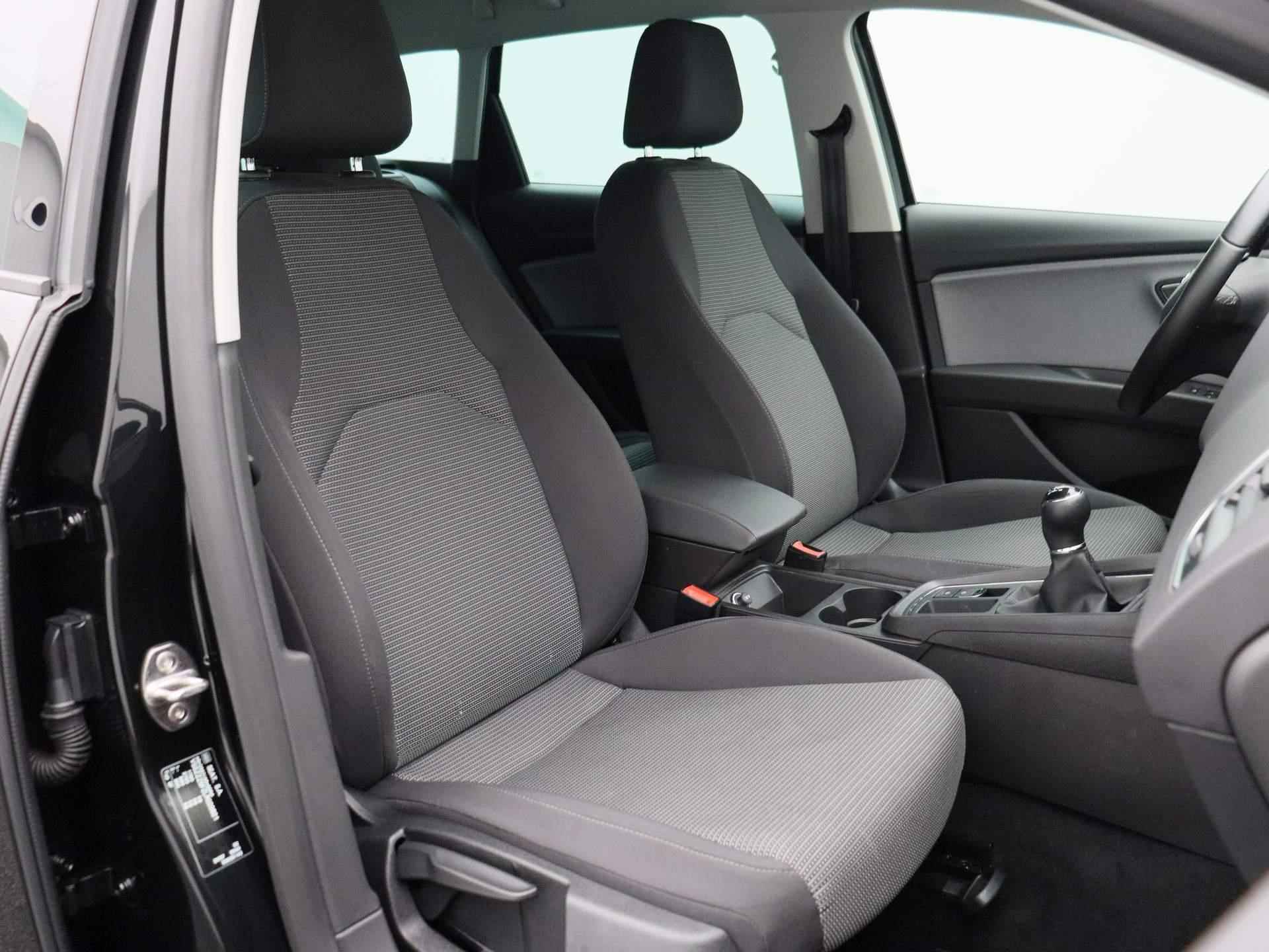 SEAT Leon ST 1.0 EcoTSI Style | Navigatie | LED | Parkeersensoren | Climate Control - 31/35