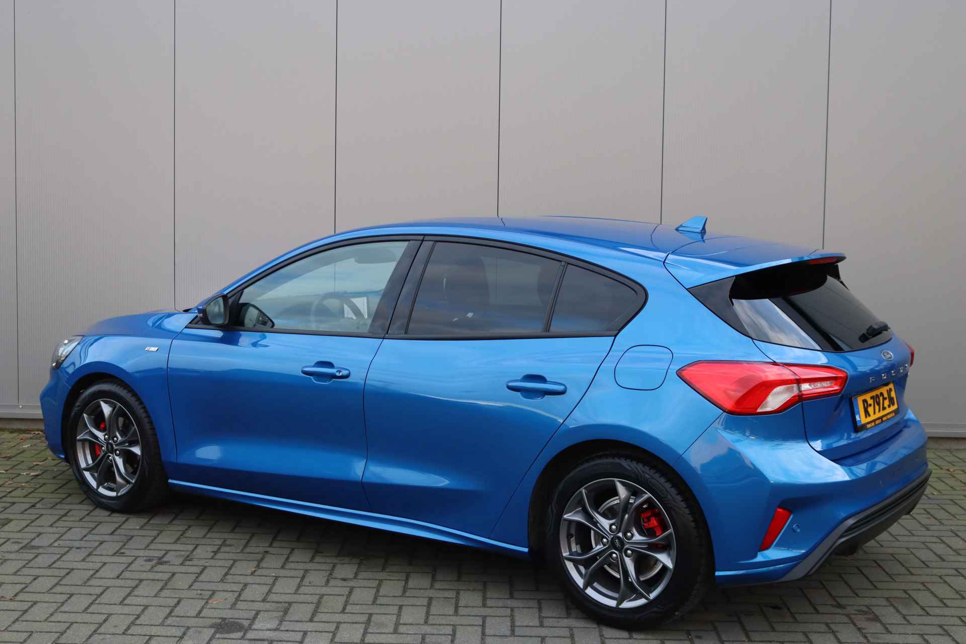 Ford Focus 125PK EcoBoost Hybrid ST Line Business Navigatie/Camera/Cruise-Control/Winter-Pack - 4/30