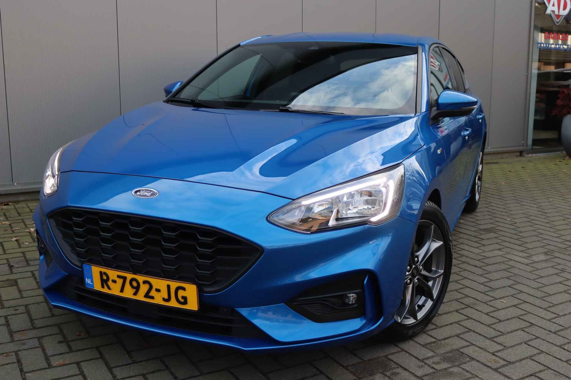 Ford Focus 125PK EcoBoost Hybrid ST Line Business Navigatie/Camera/Cruise-Control/Winter-Pack - 8/30