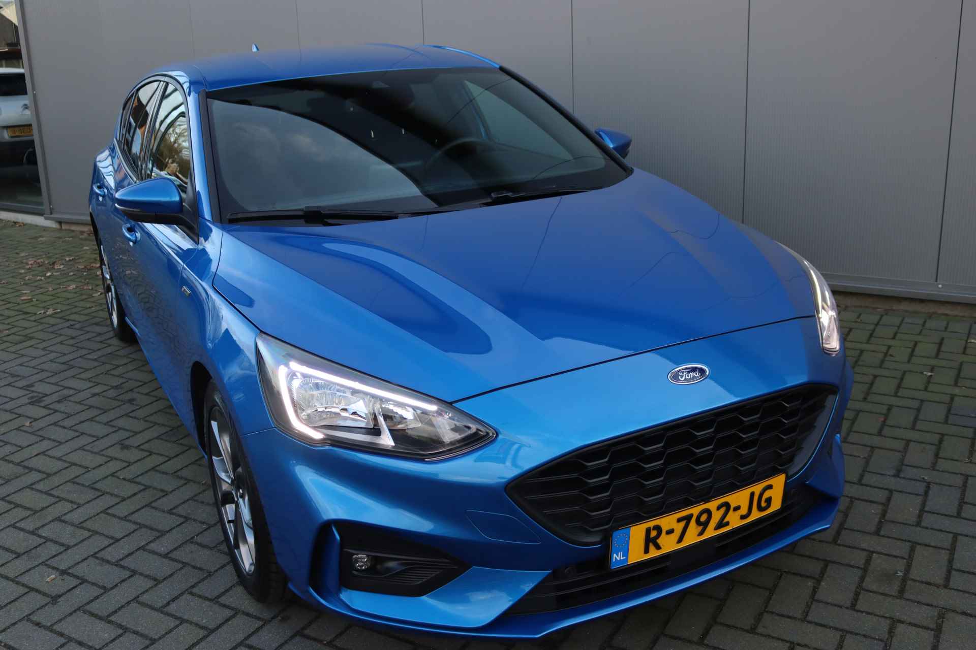 Ford Focus 125PK EcoBoost Hybrid ST Line Business Navigatie/Camera/Cruise-Control/Winter-Pack - 9/30