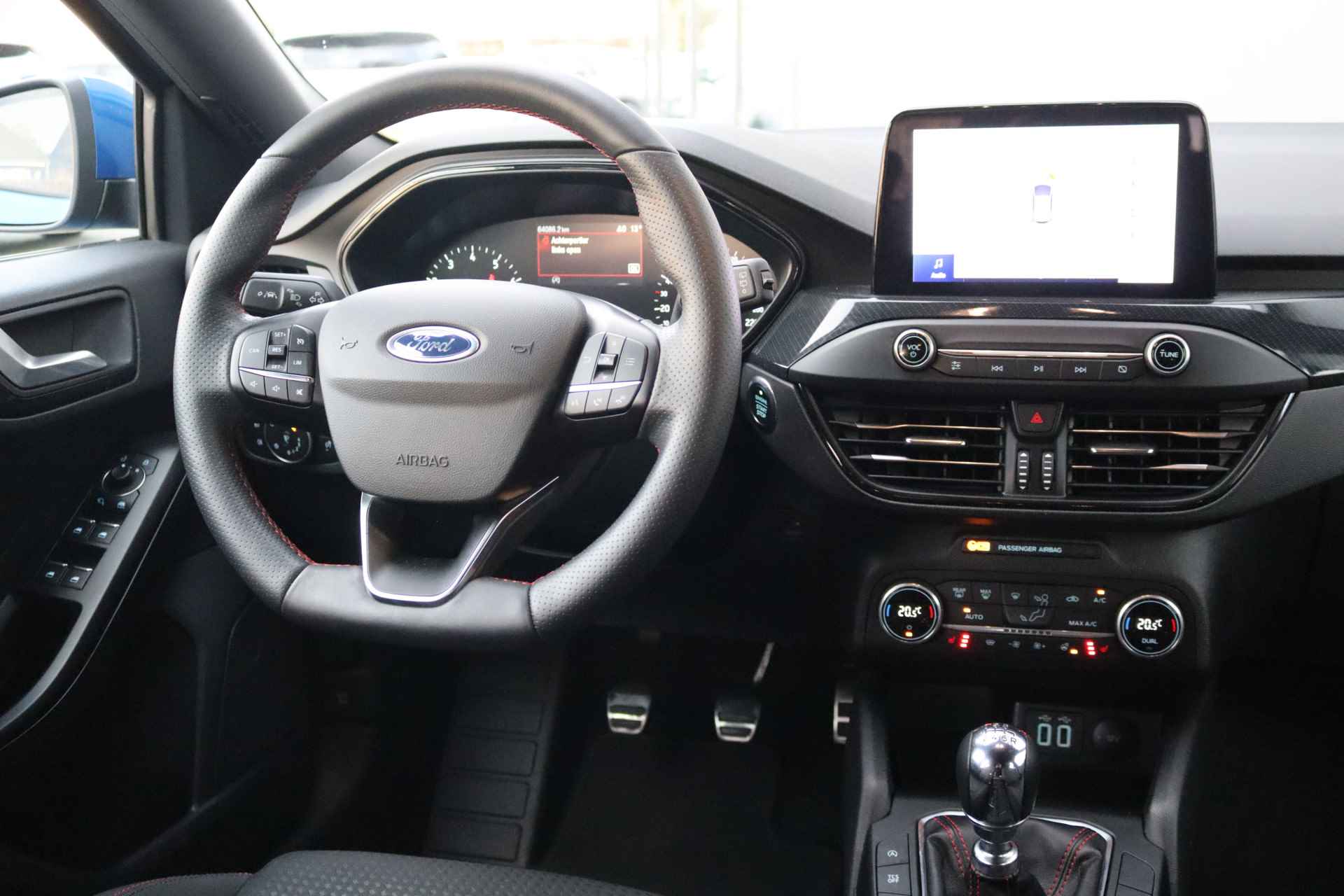 Ford Focus 125PK EcoBoost Hybrid ST Line Business Navigatie/Camera/Cruise-Control/Winter-Pack - 15/30