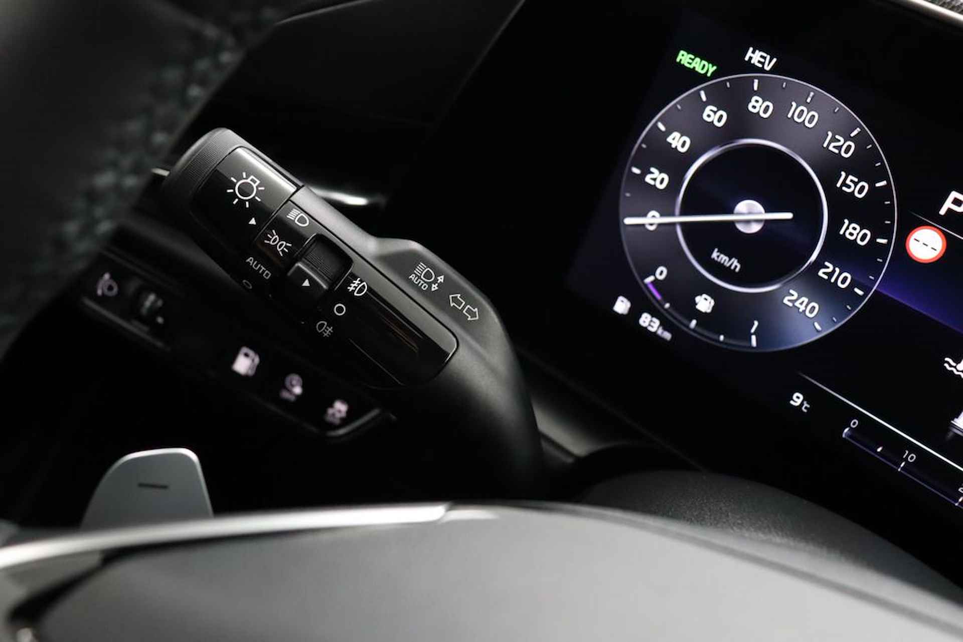 Kia Niro 1.6 GDi PHEV Edition - LED koplampen - Stoel en stuurwiel verwarming - Navigatie - Cruise Control Adaptief - Apple CarPlay / Android Auto -  Achteruitrijcamera - Fabrieksgarantie tot 12-2029 - 24/44