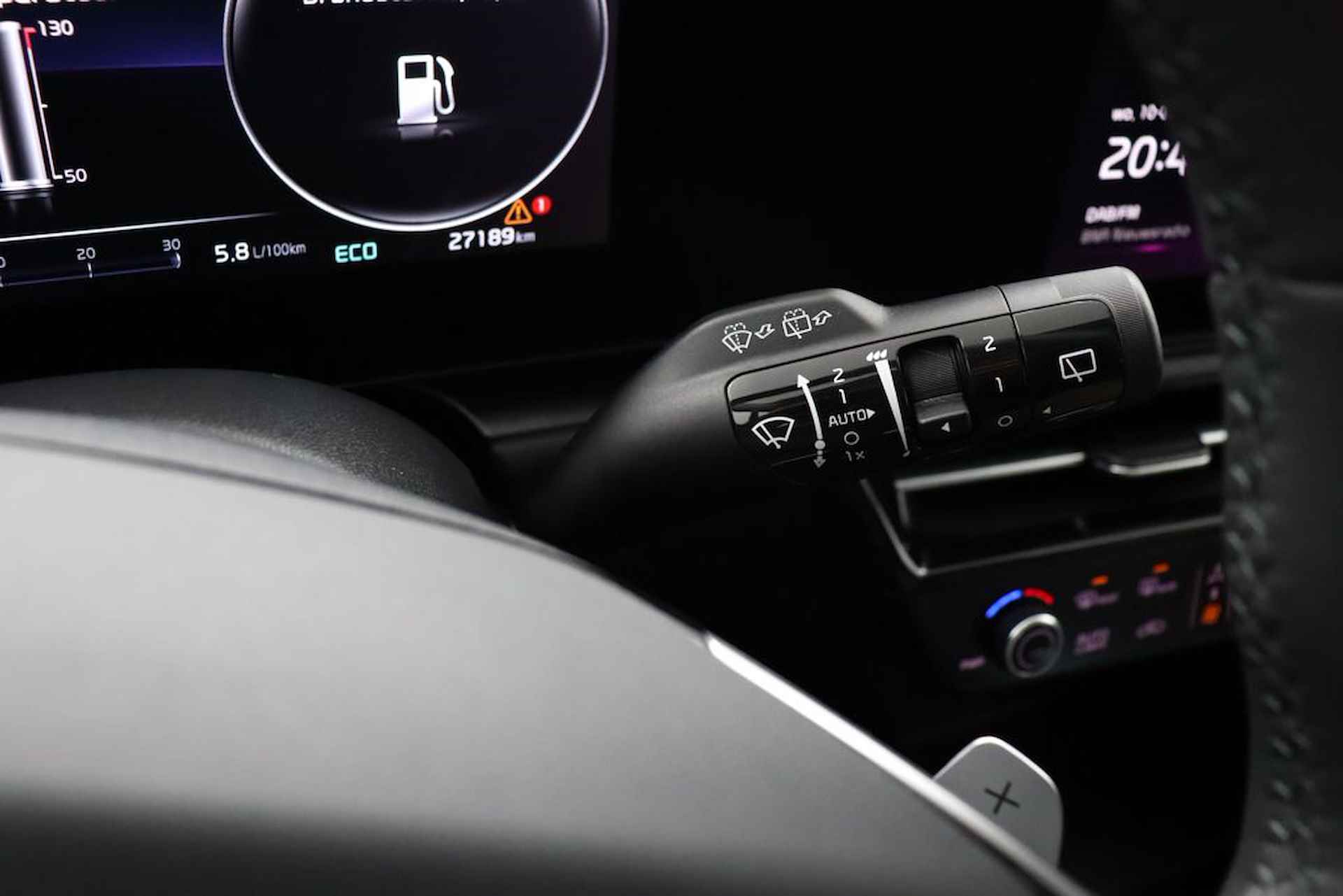 Kia Niro 1.6 GDi PHEV Edition - LED koplampen - Stoel en stuurwiel verwarming - Navigatie - Cruise Control Adaptief - Apple CarPlay / Android Auto -  Achteruitrijcamera - Fabrieksgarantie tot 12-2029 - 25/44