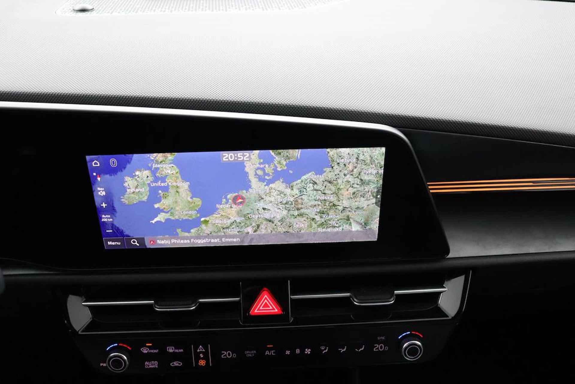 Kia Niro 1.6 GDi PHEV Edition - LED koplampen - Stoel en stuurwiel verwarming - Navigatie - Cruise Control Adaptief - Apple CarPlay / Android Auto -  Achteruitrijcamera - Fabrieksgarantie tot 12-2029 - 37/44