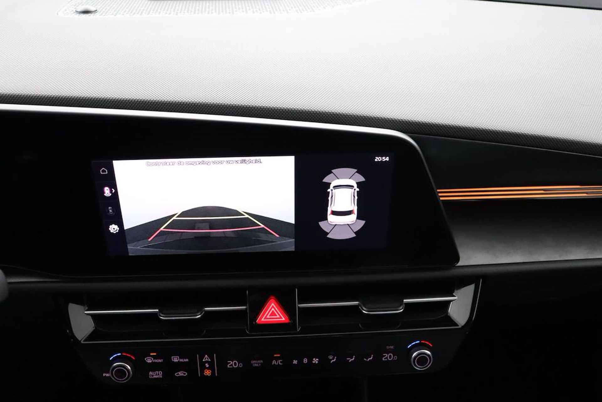 Kia Niro 1.6 GDi PHEV Edition - LED koplampen - Stoel en stuurwiel verwarming - Navigatie - Cruise Control Adaptief - Apple CarPlay / Android Auto -  Achteruitrijcamera - Fabrieksgarantie tot 12-2029 - 40/44