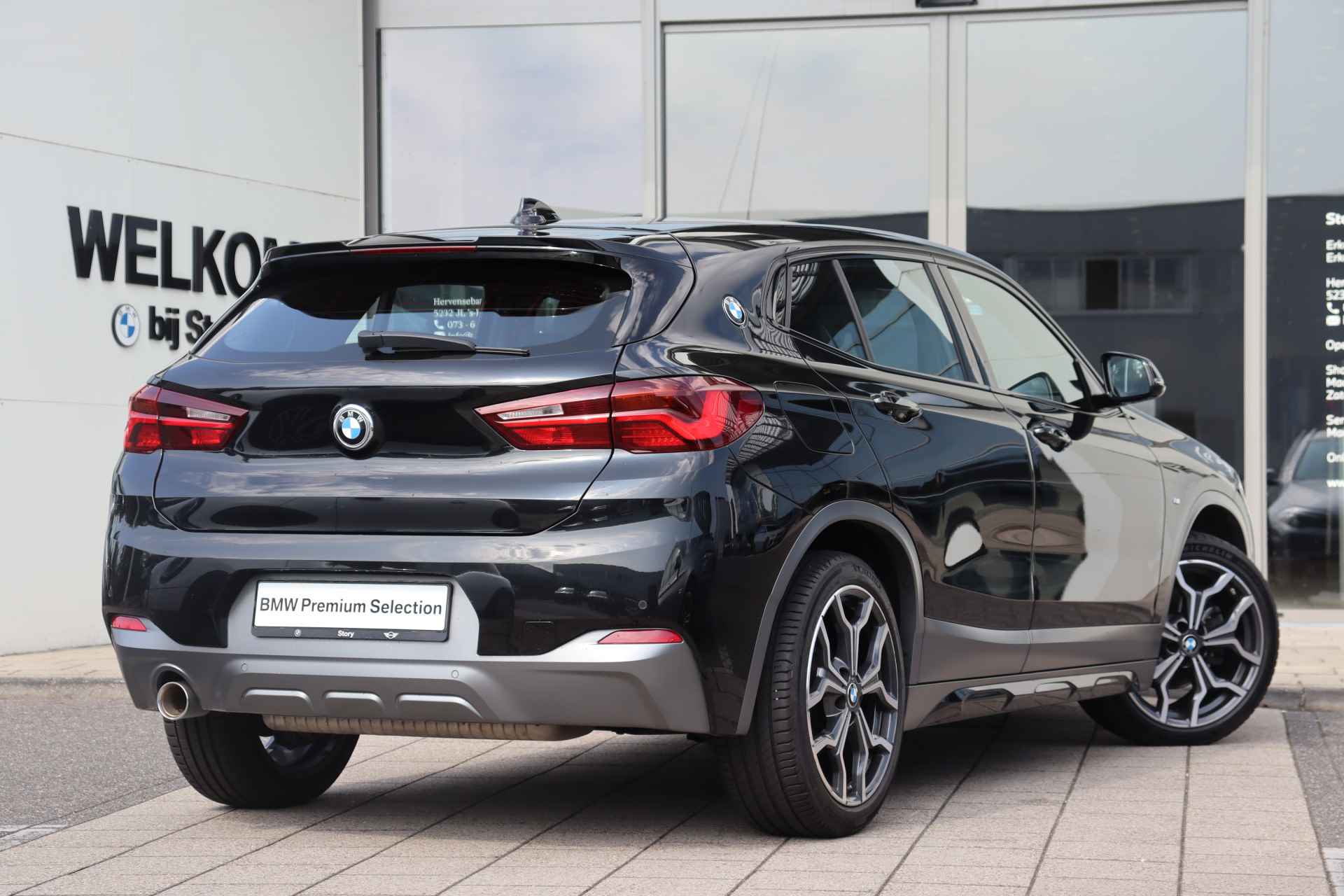 BMW X2 sDrive18i High Executive M Sport Automaat / Adaptieve LED / Sportstoelen / Head-Up / M Sportonderstel / Park Assistant / Stoelverwarming / Leder - 12/30