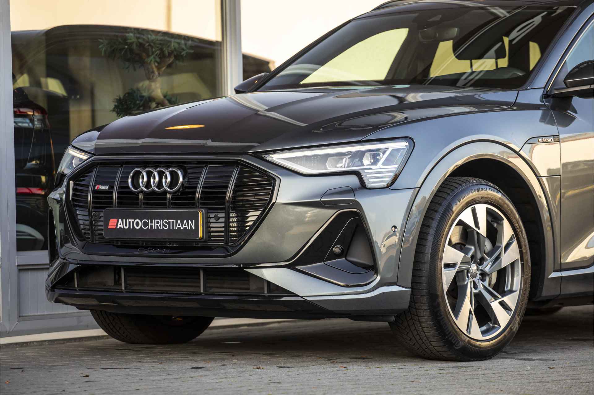 Audi e-tron e-tron 50 quattro S-Line edition Black 71 kWh | Pano | Memory | NL Auto - 16/42