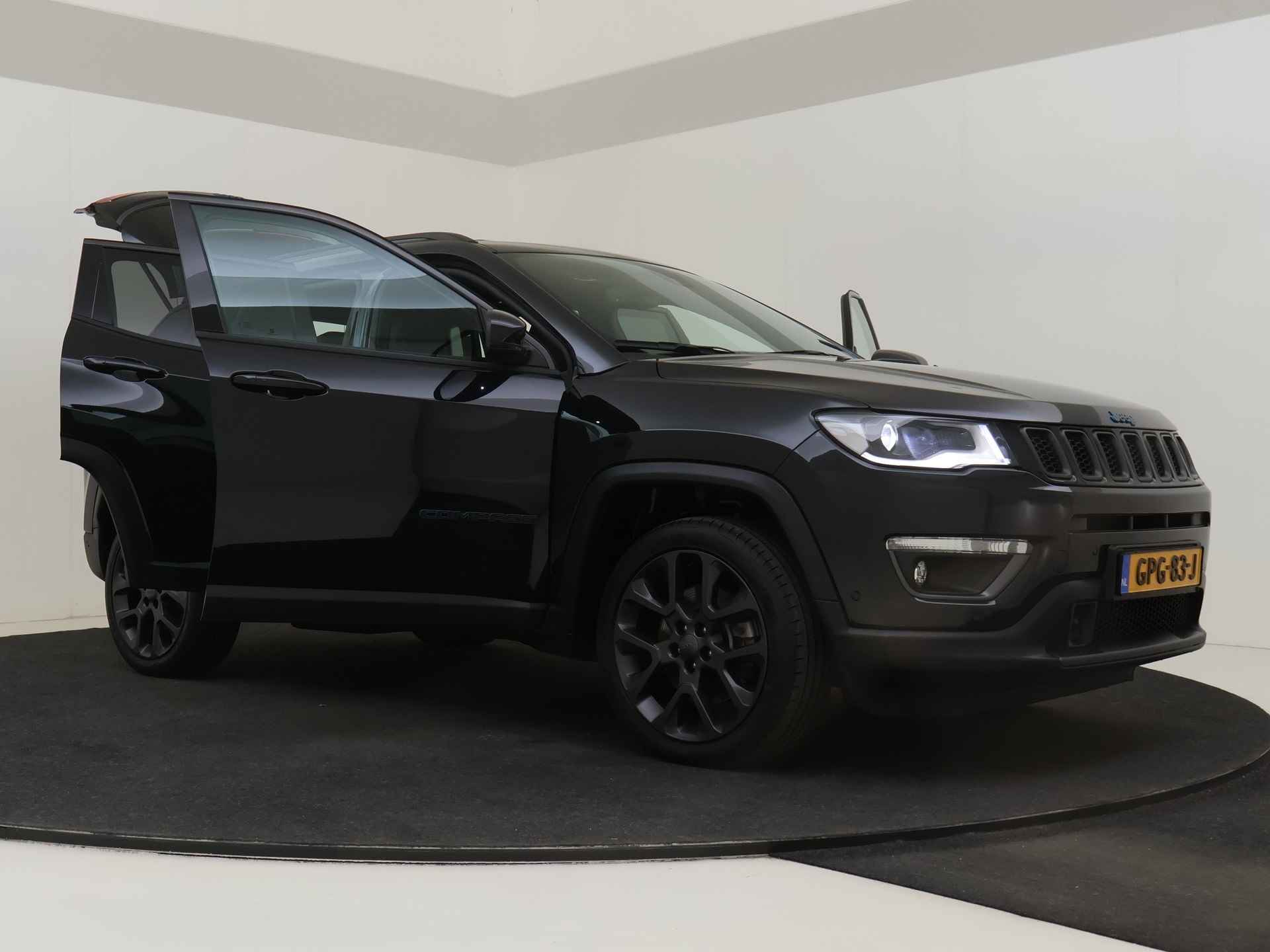 Jeep Compass 4xe 240 Plug-in Hybrid 4WD Electric S | Trekhaak | Leder | Black Edition | STOERE UITVOERING! - 18/56