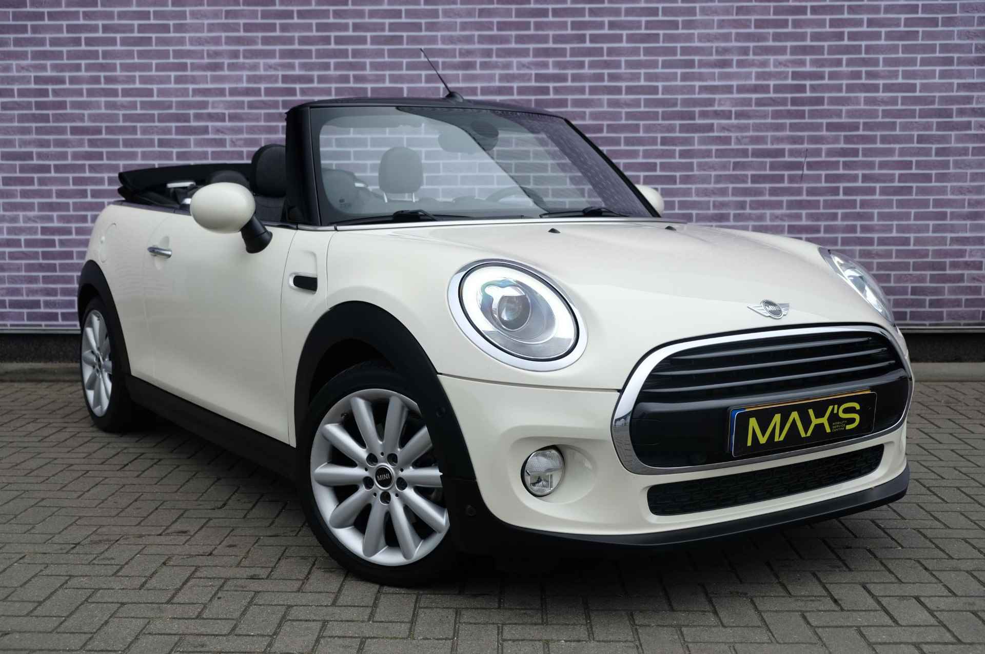 Mini Mini Cabrio 1.5 Cooper Chili Business | Cruise Control | Softtop | Parkeersensoren | Stoel Verwarming | Bluetooth | Half Leer | Lichtmetaal | - 11/35