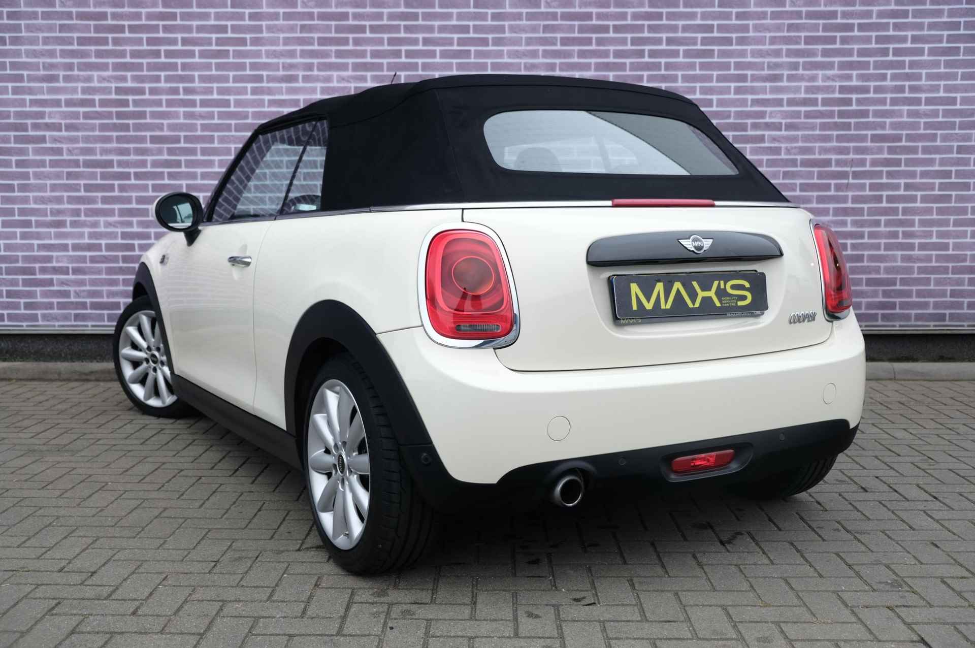 Mini Mini Cabrio 1.5 Cooper Chili Business | Cruise Control | Softtop | Parkeersensoren | Stoel Verwarming | Bluetooth | Half Leer | Lichtmetaal | - 26/35