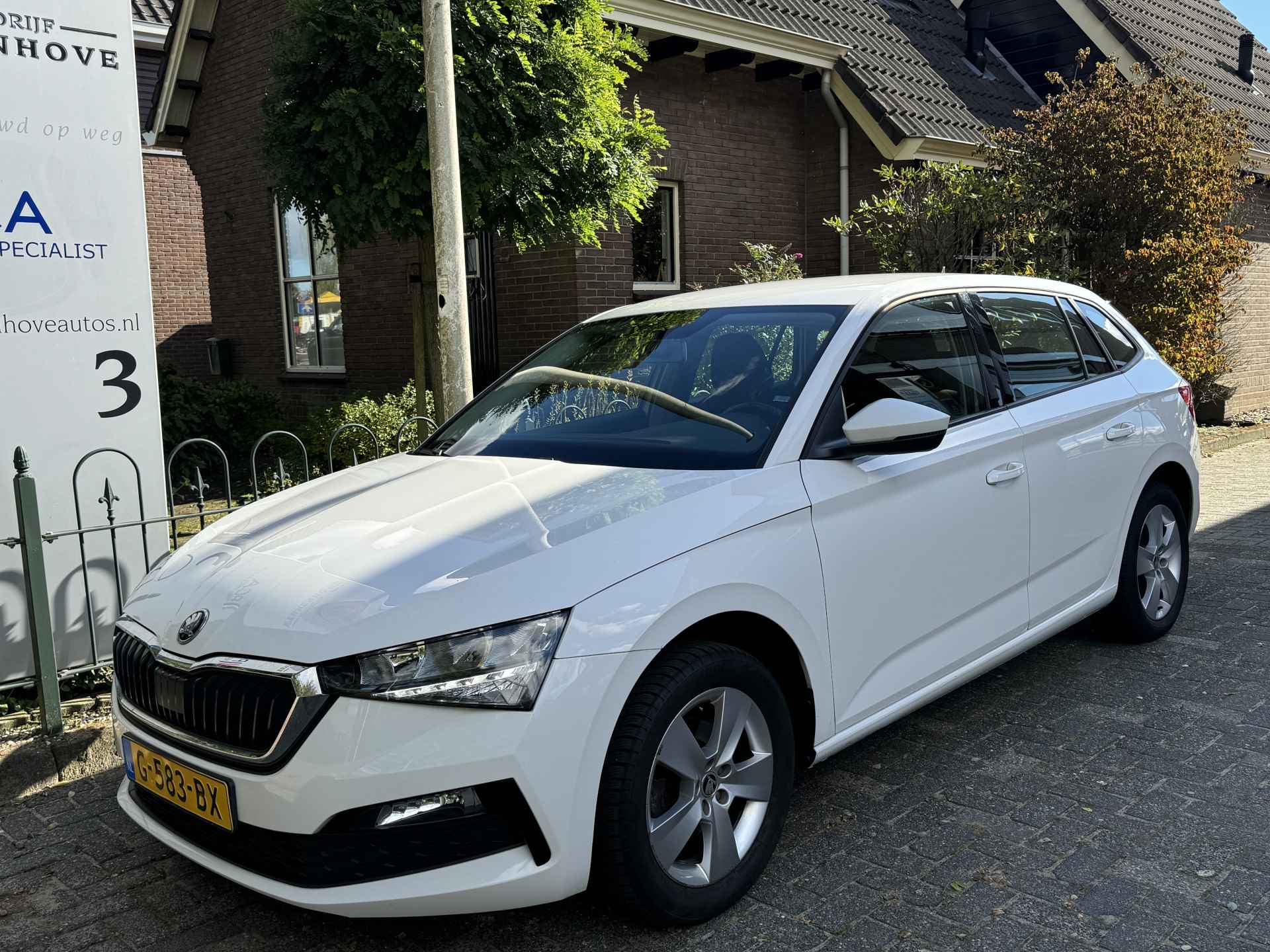 Škoda Scala 1.0 TSI Ambition Alu wielen/Airco-Ecc/Navigatie/Mistl - 4/44